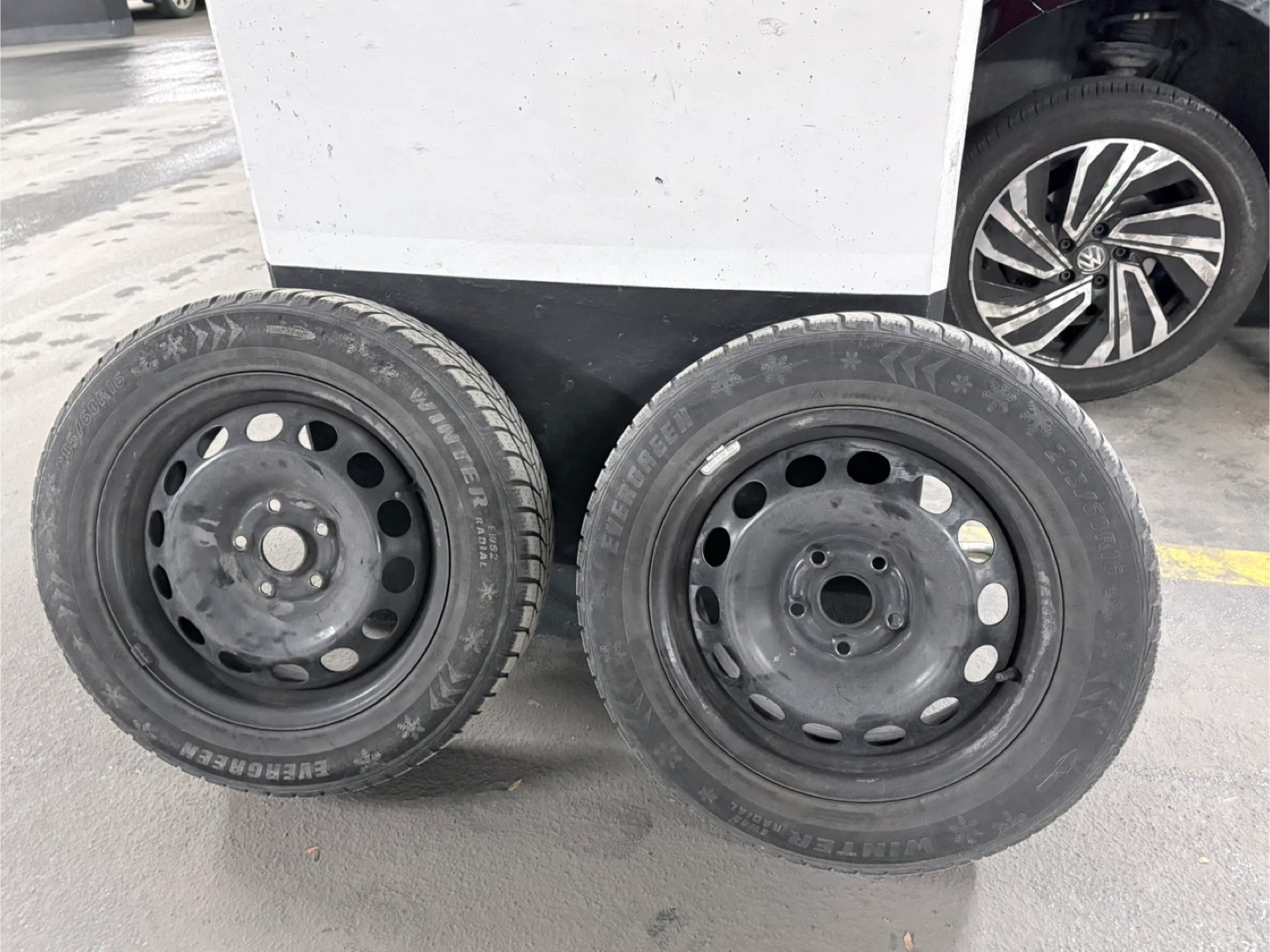 Tires with Rims - photo 2
