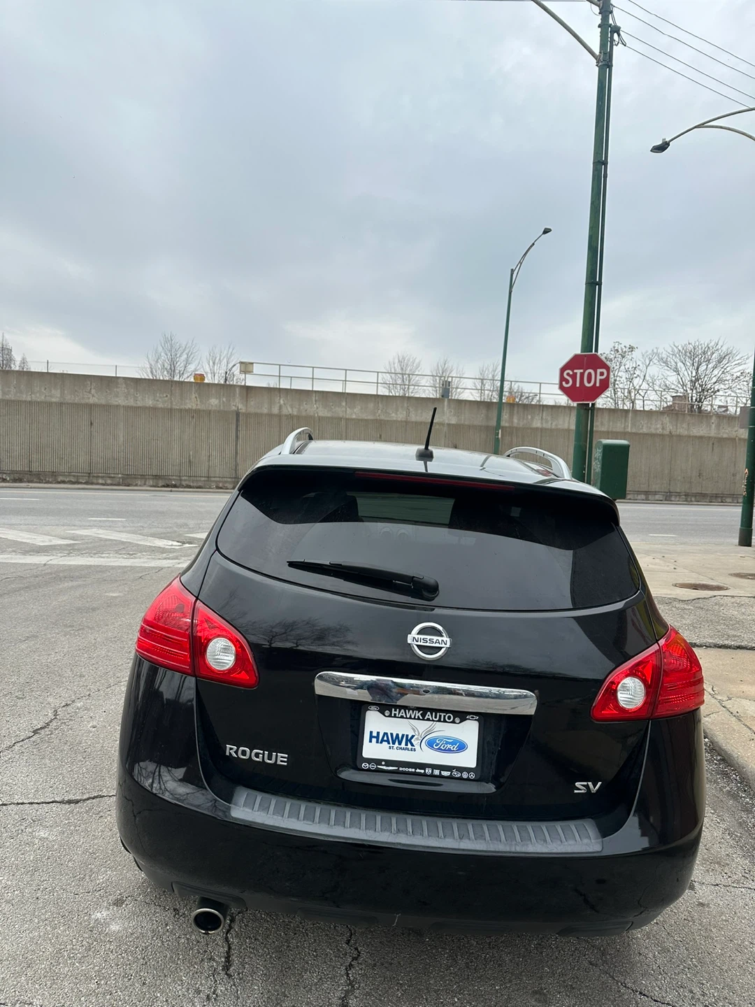 2011 Black Nissan Rogue SV SUV - photo 4