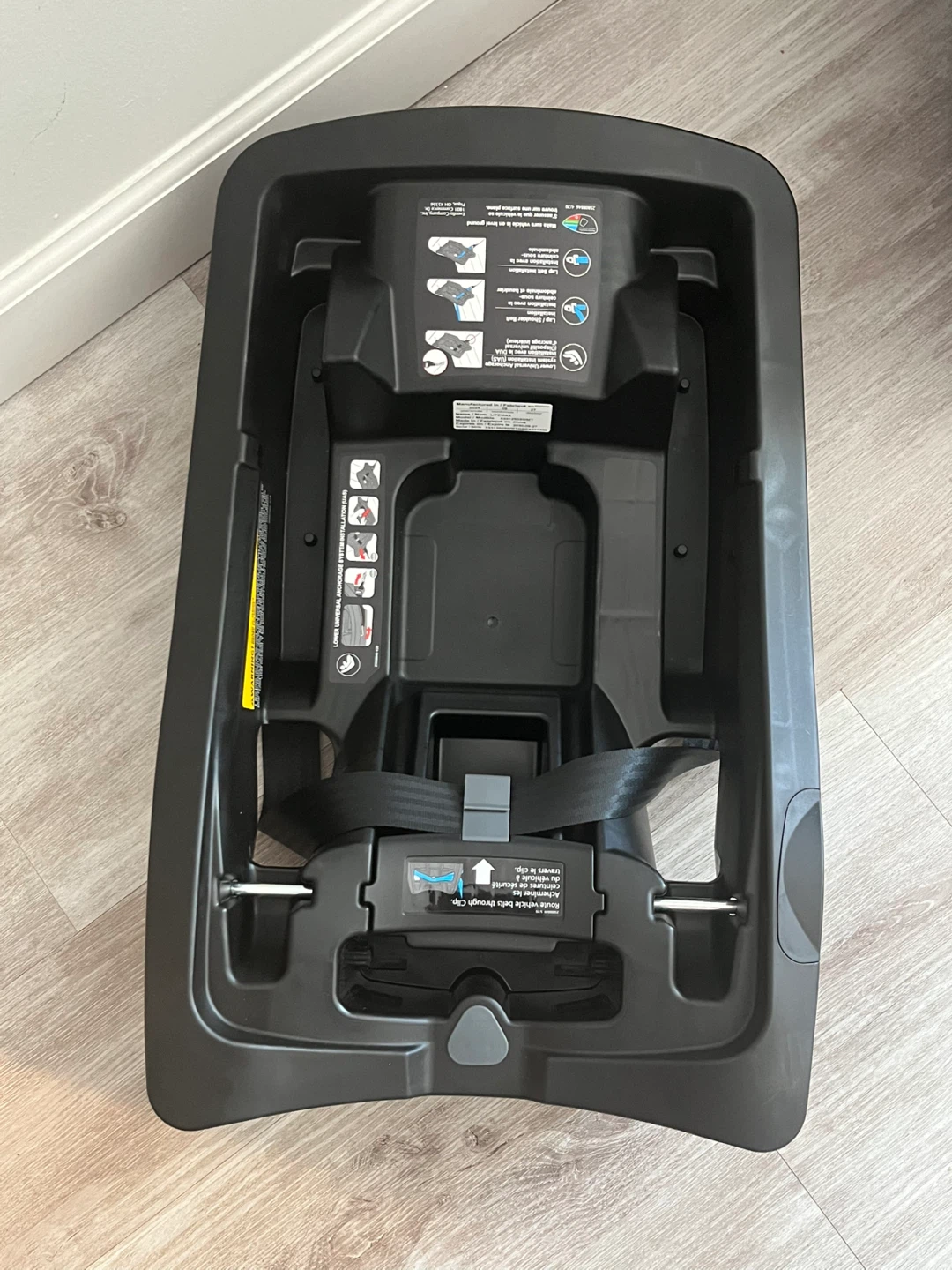 Evenflo Infant Car Seat with Base - photo 2