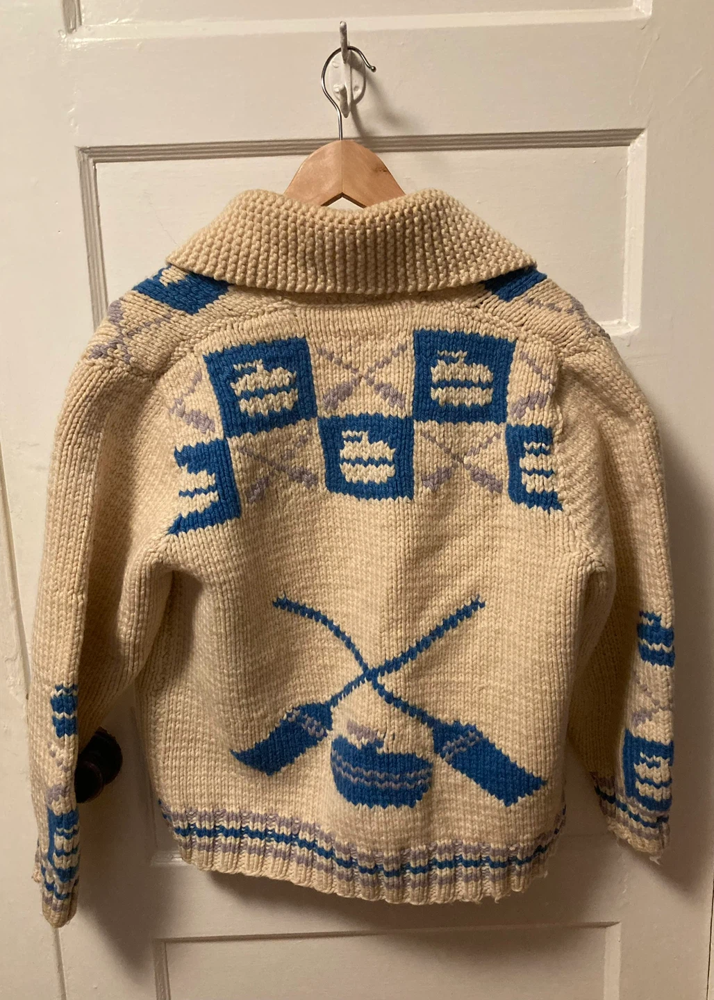 Vintage hand knit wool curling sweater - photo 2