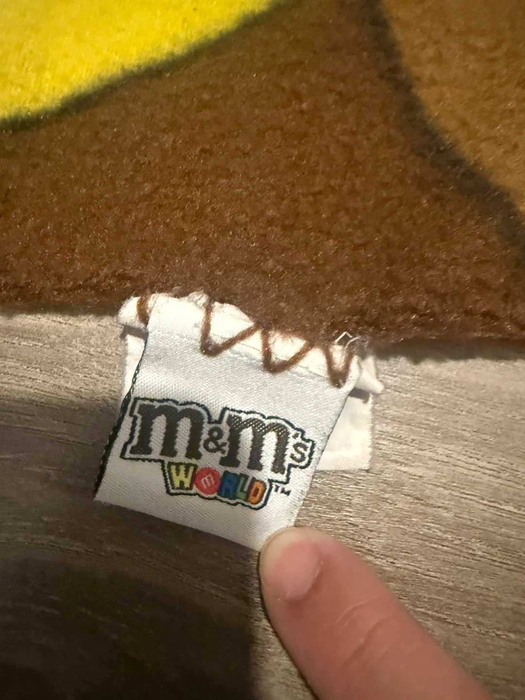 🧡M&M's World Fleece Throw Blanket - photo 2