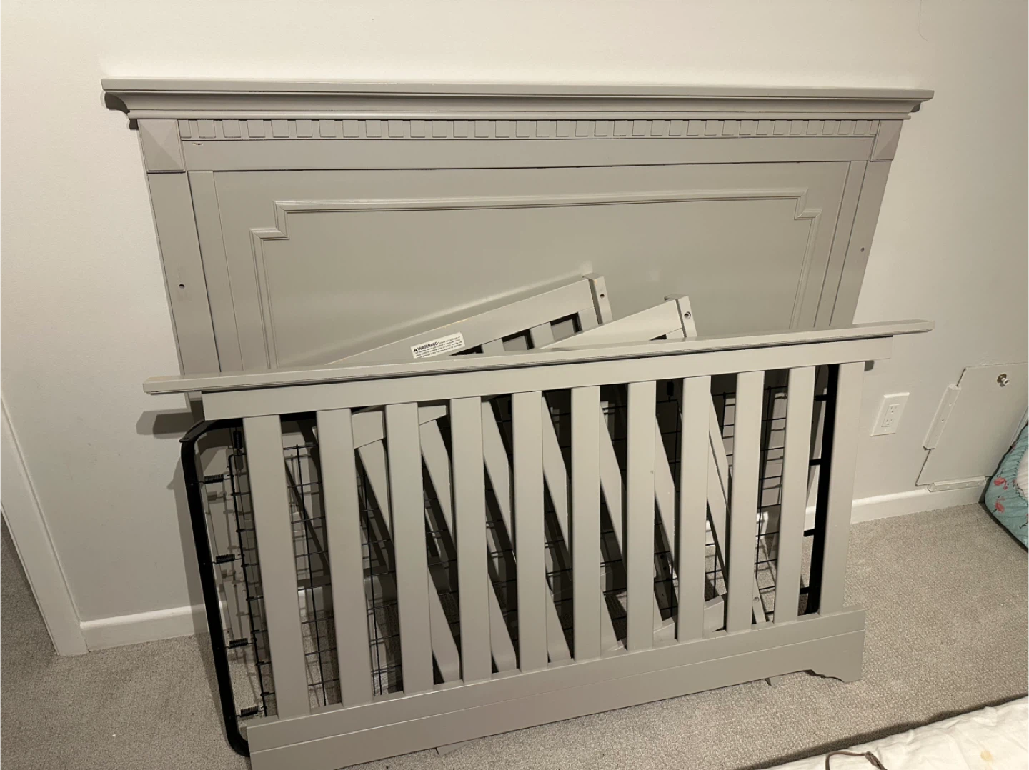 Height adjustable Grey Wooden Crib - photo 3