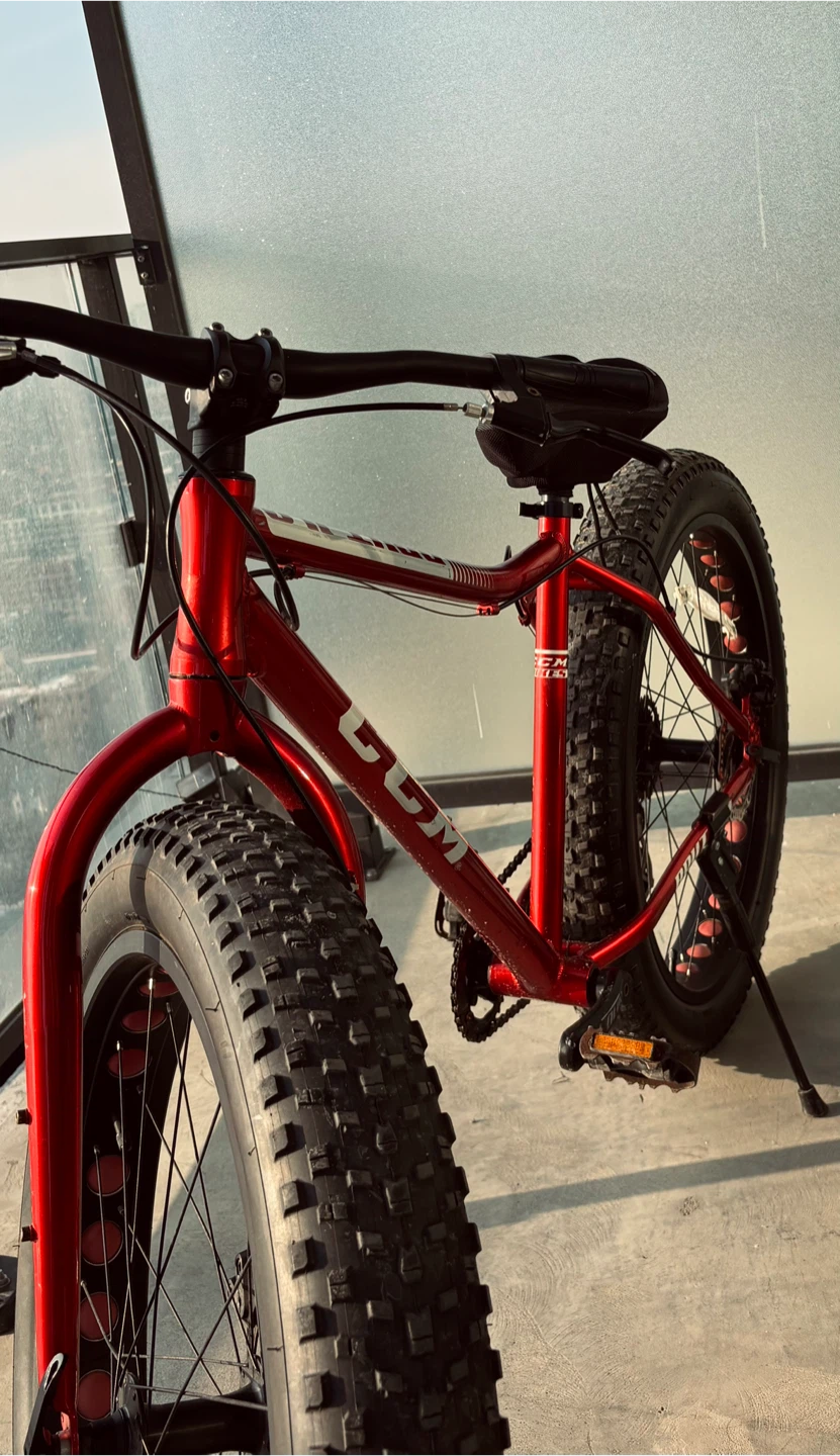 Red CCM Fat Bike – Great Condition + Free Lock