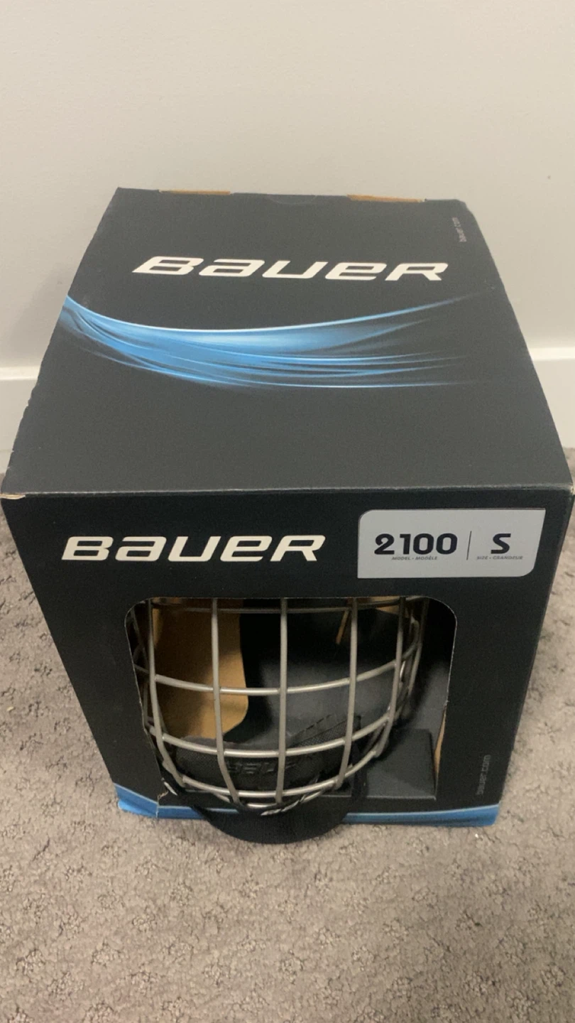 Bauer 2100 Hockey Helmet with Cage - Size S