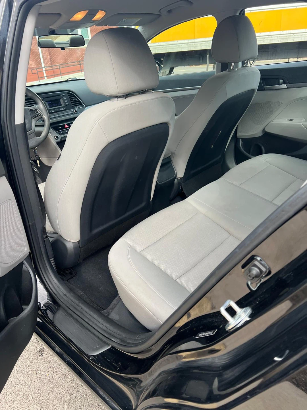 Black Hyundai Elantra Sedan - photo 5