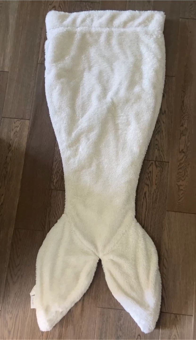 🧡 EUC Nicole Miller Home Kids Mermaid Tail Blanket 🧡