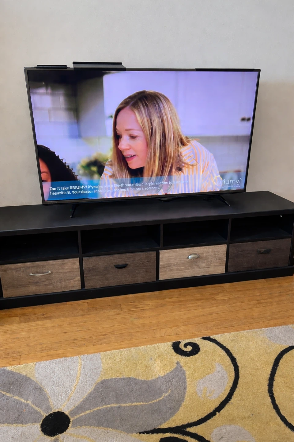 TV stand - photo 2