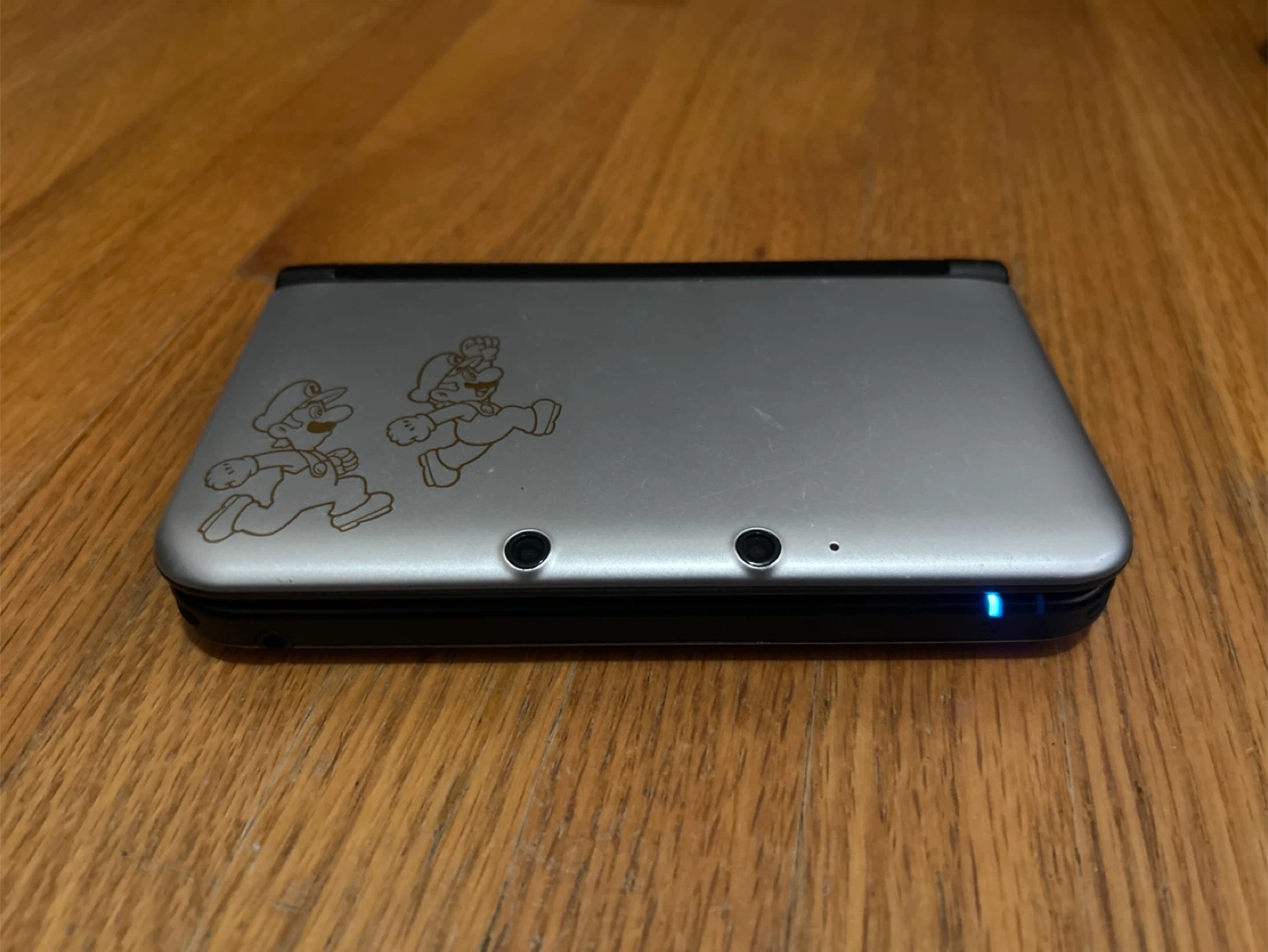 Year Of Luigi 3DS XL + Charger