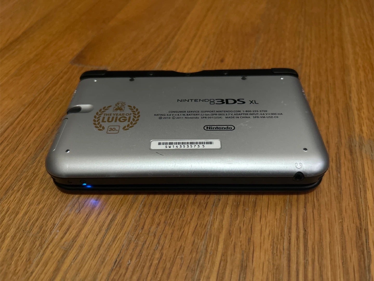 Year Of Luigi 3DS XL + Charger - photo 3