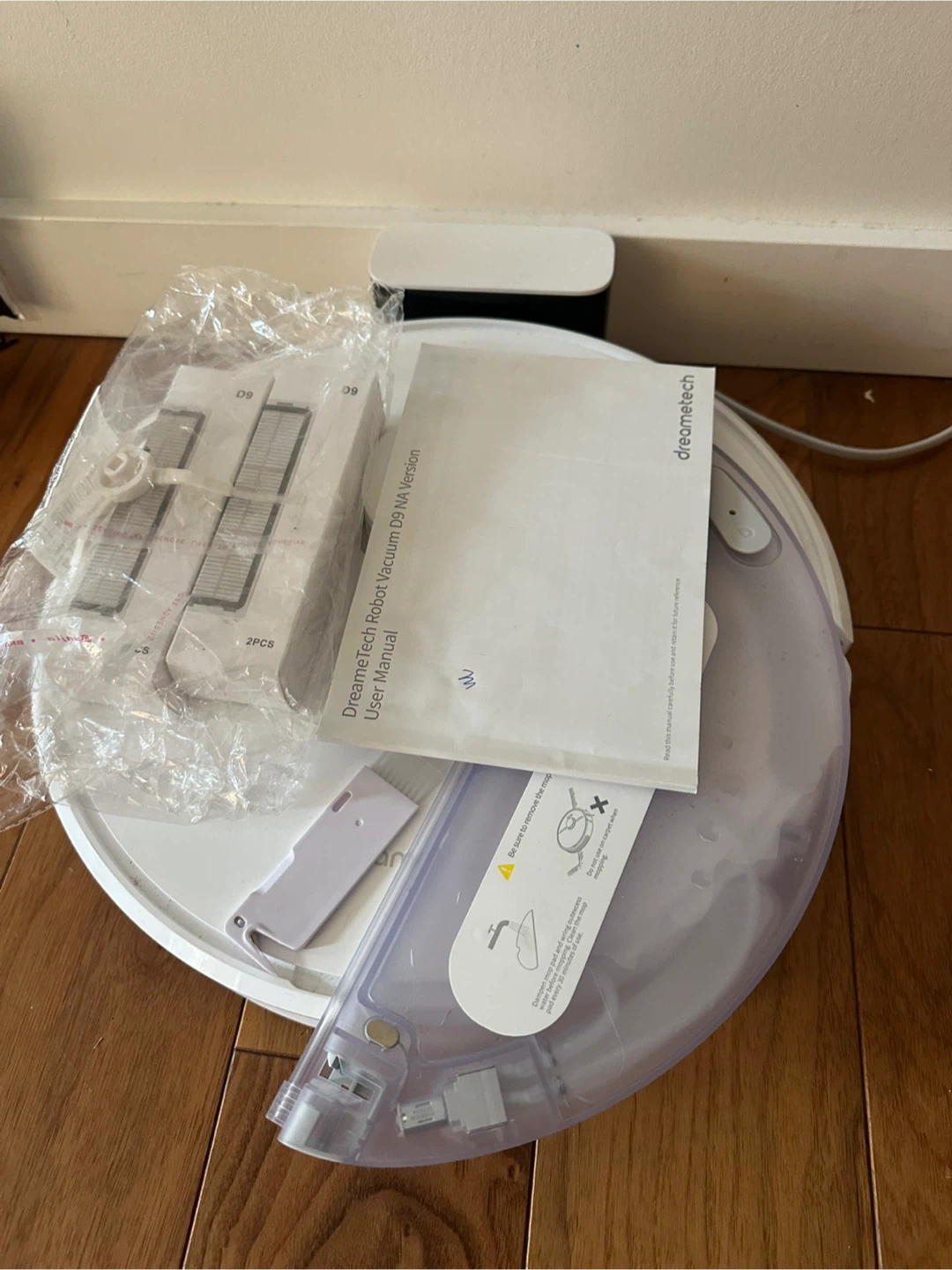 Dreame D9 Robot Vacuum w/ Lidar + 2 New Filters – $80 - photo 2