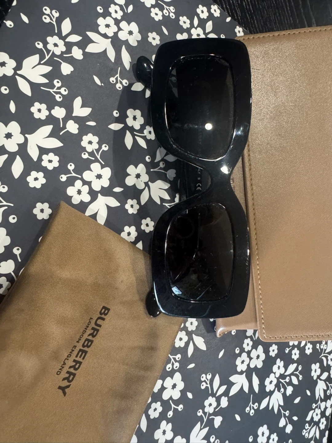 Burberry Black Sunglasses - photo 5