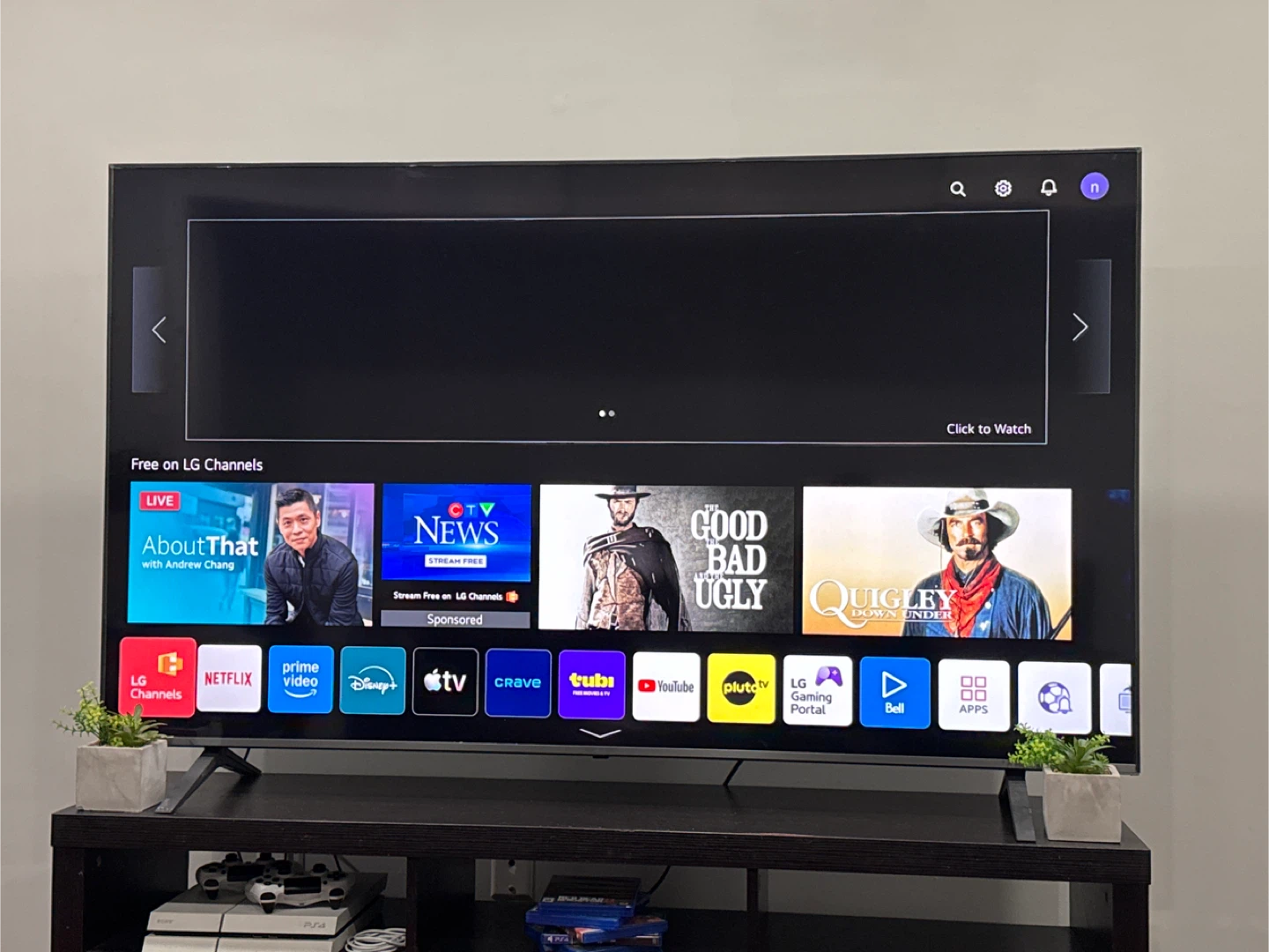 LG Smart TV 83 inchh