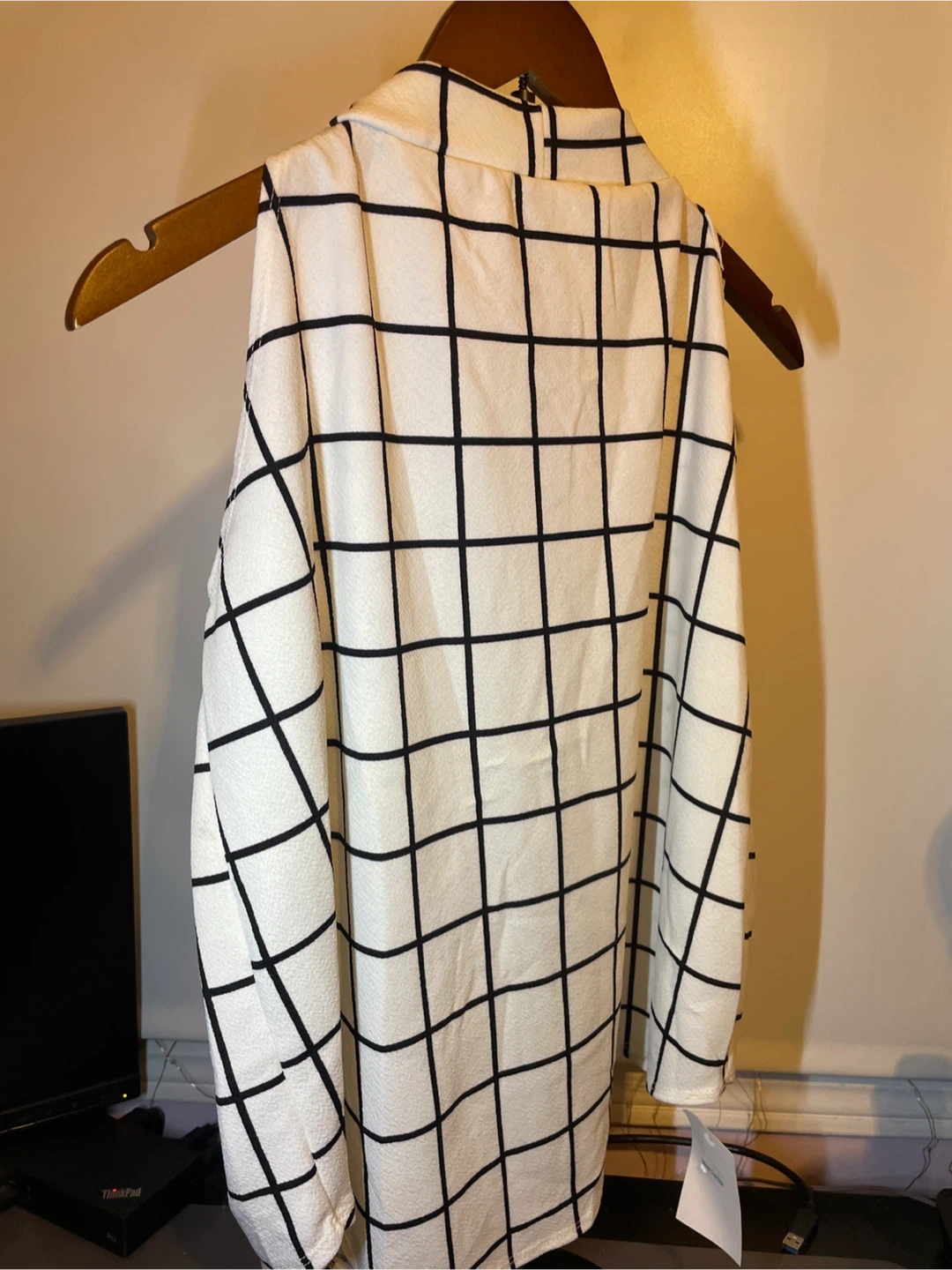 Women's Sleeveless Grid Print Blouse - photo 5