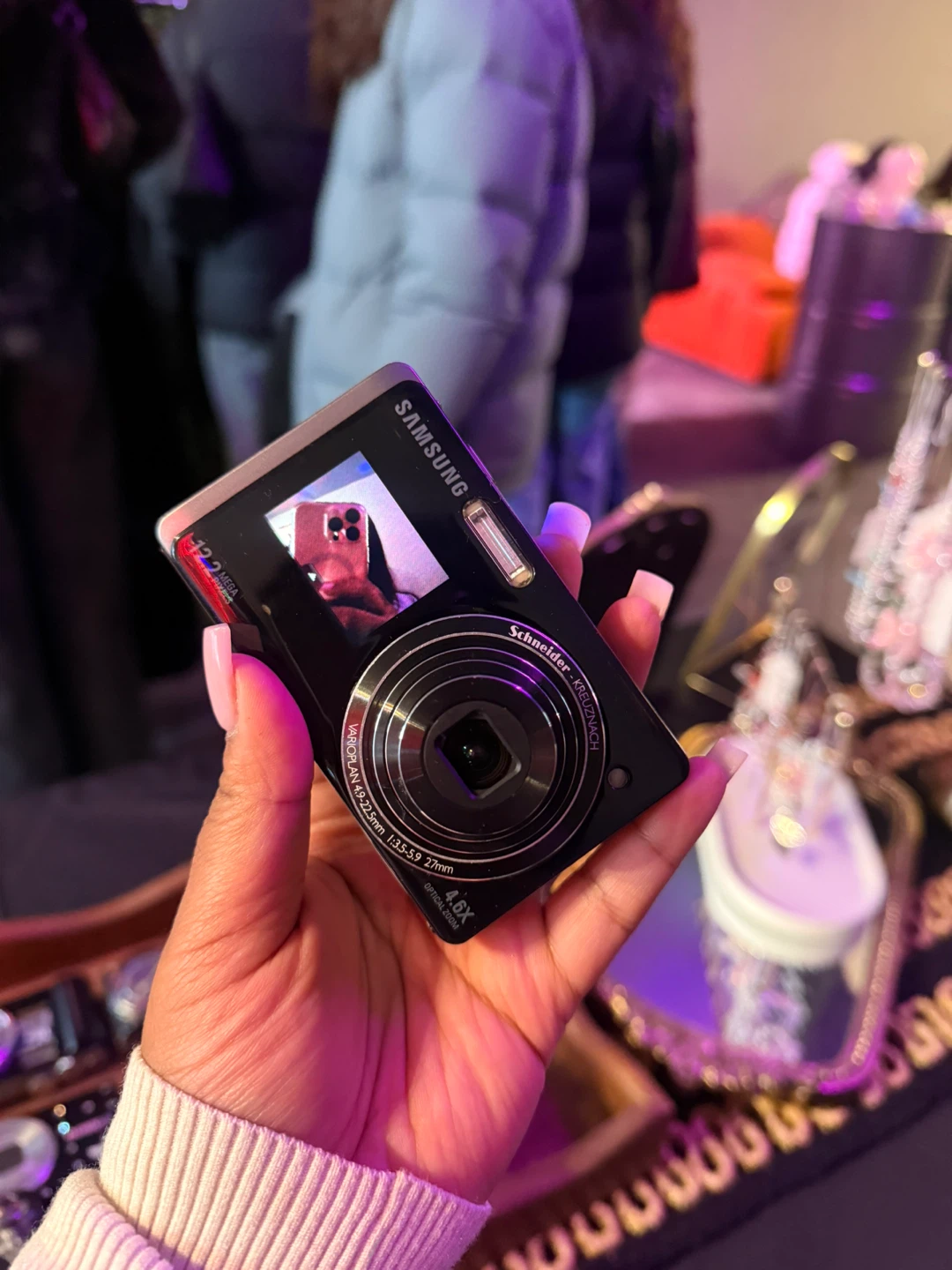 Samsung 12.2 MP Digital Camera with 4.6x Optical Zoom