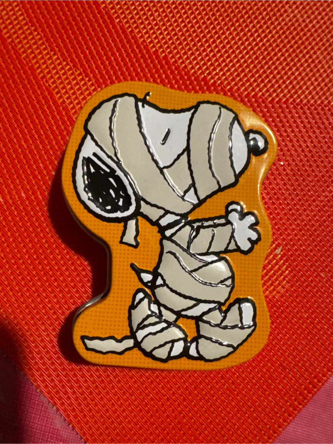 Snoopy Mummy Pin Badge ❤️🥕