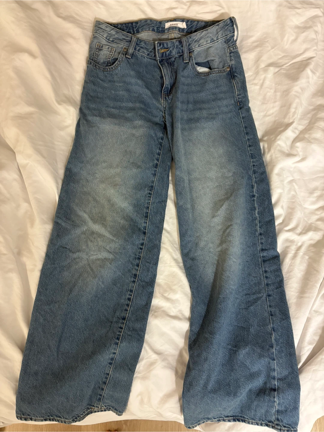 SIZE S - BRAND NEW S.O.N.G. Women's Wide Leg Jeans