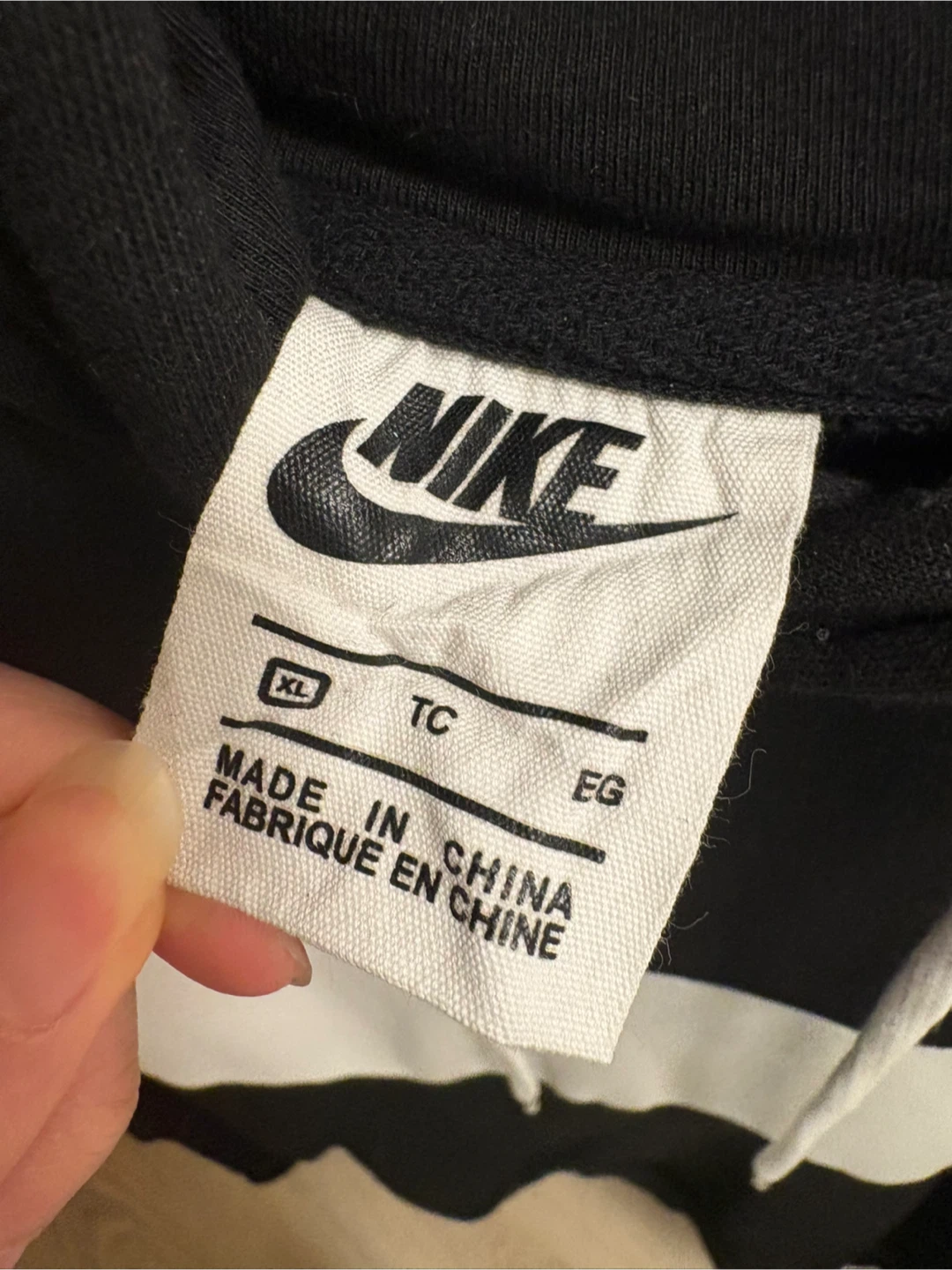 Women’s Nike Black Swoosh Hoodie XL - photo 3