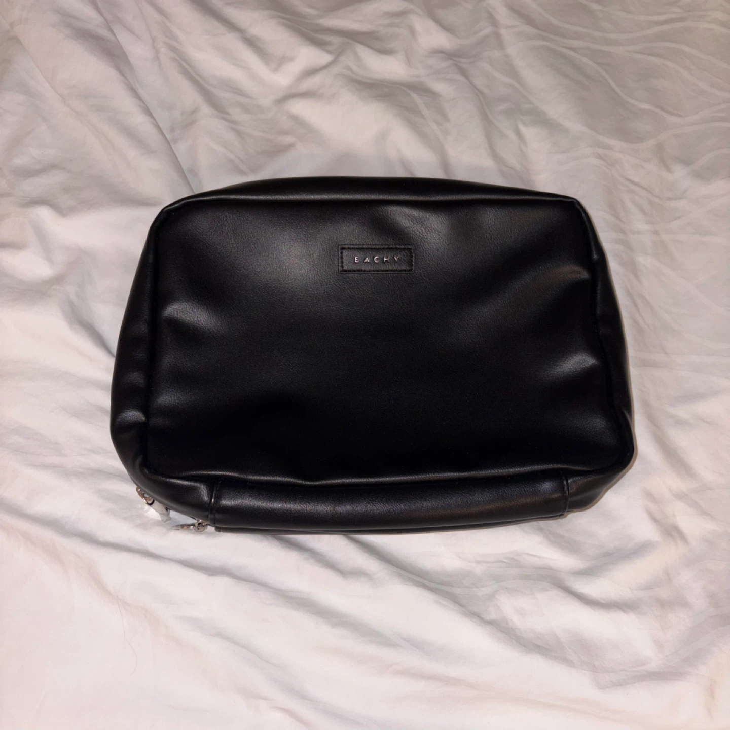 BRAND NEW - EACHY Black Faux Leather Hanging Toiletry Bag