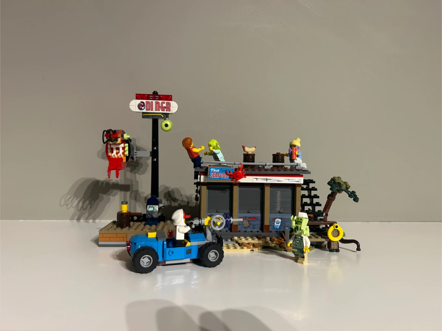 Lego Hidden Side Shrimp Shack Attack Set 70422