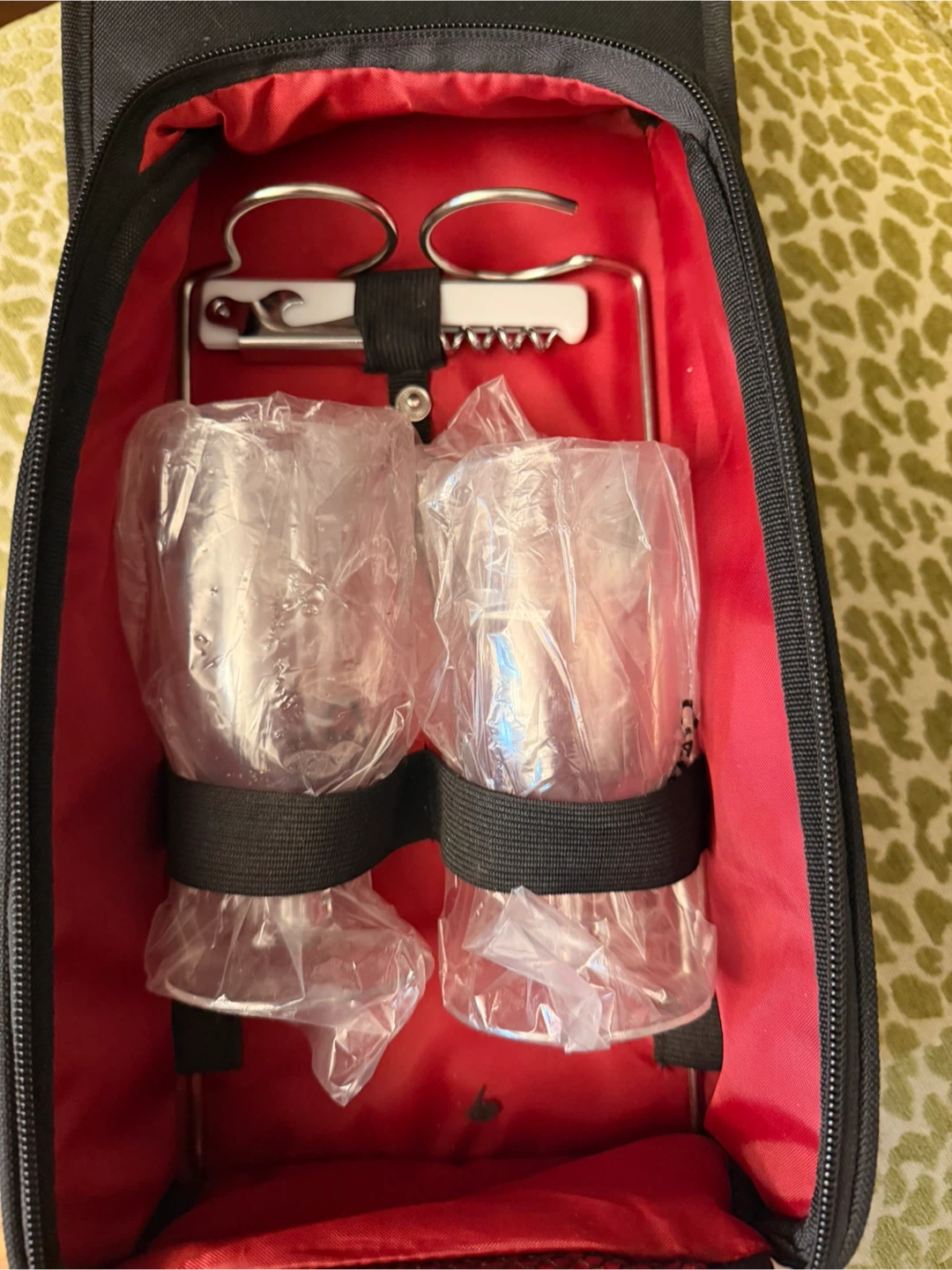 Black and Red Wine Tote Bag with 2 Glasses and Accessories - photo 5