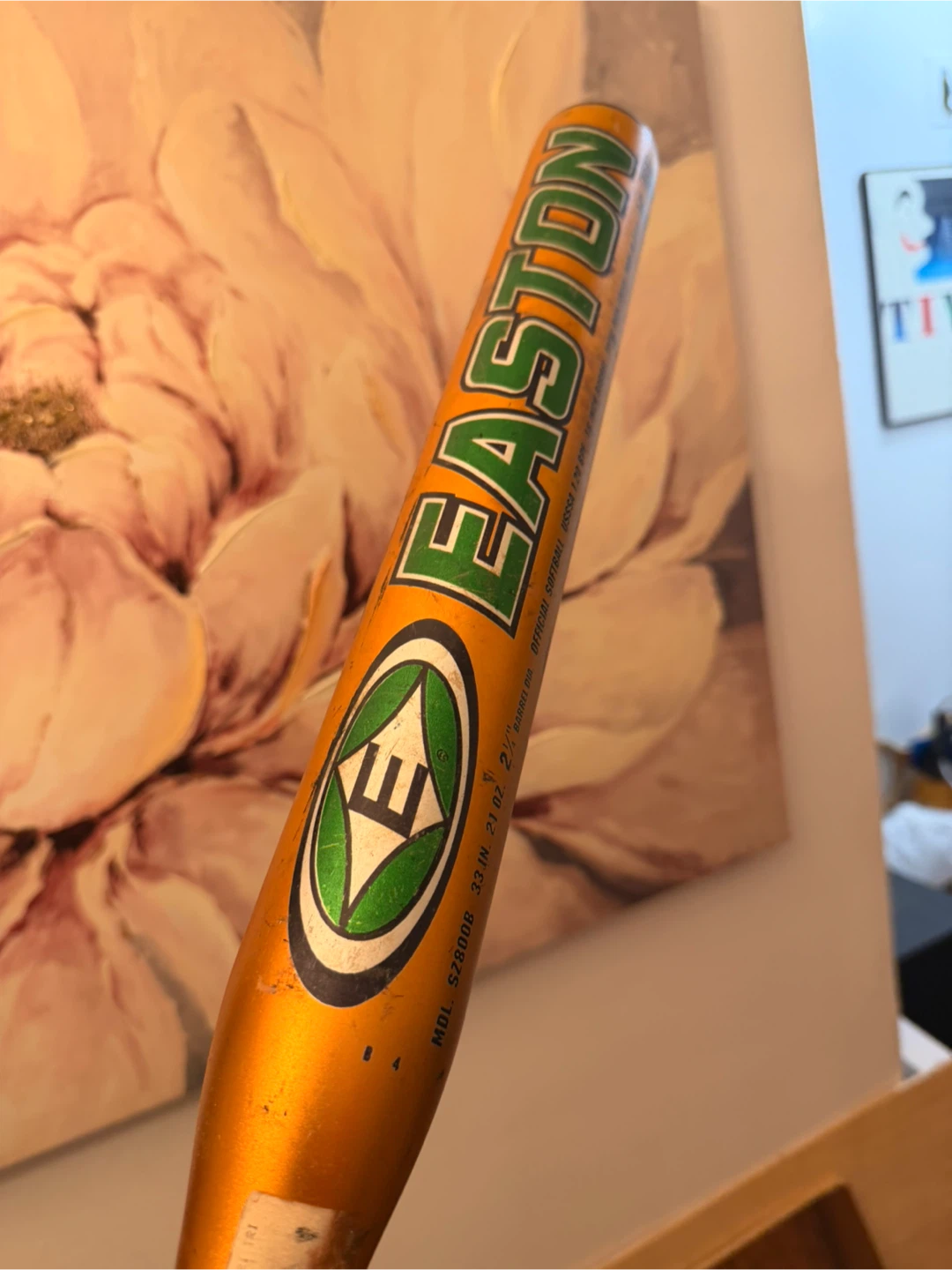 Easton Official Softball Bat 33in 21oz