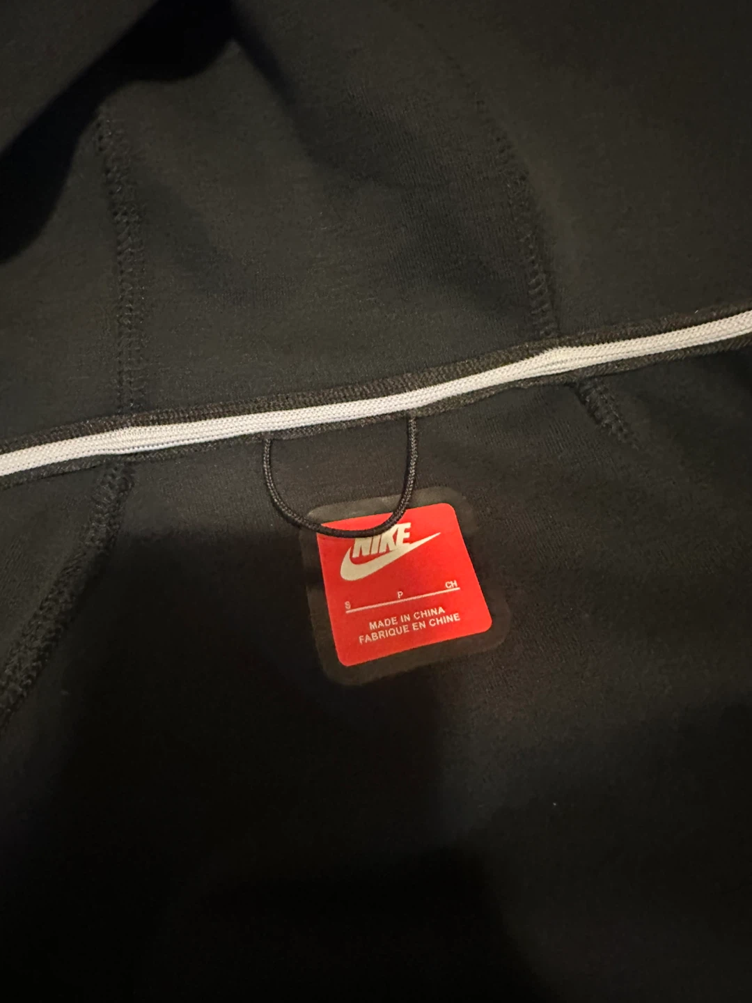 Reflective black and white Nike tech fleece - photo 3