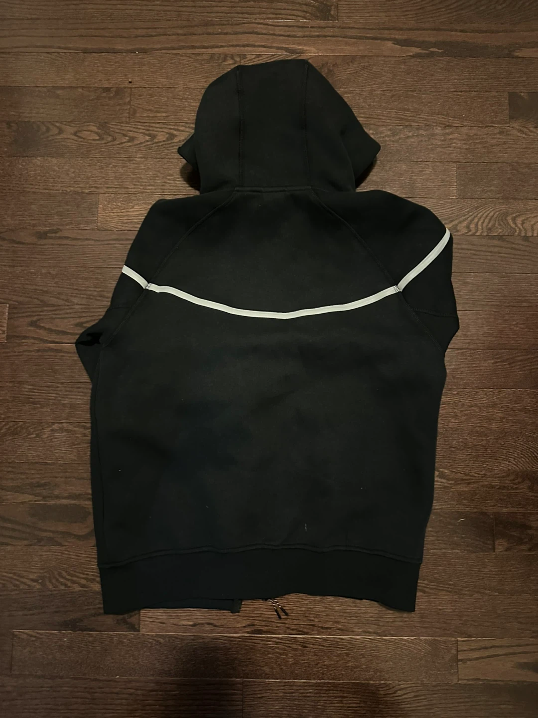 Reflective black and white Nike tech fleece - photo 2