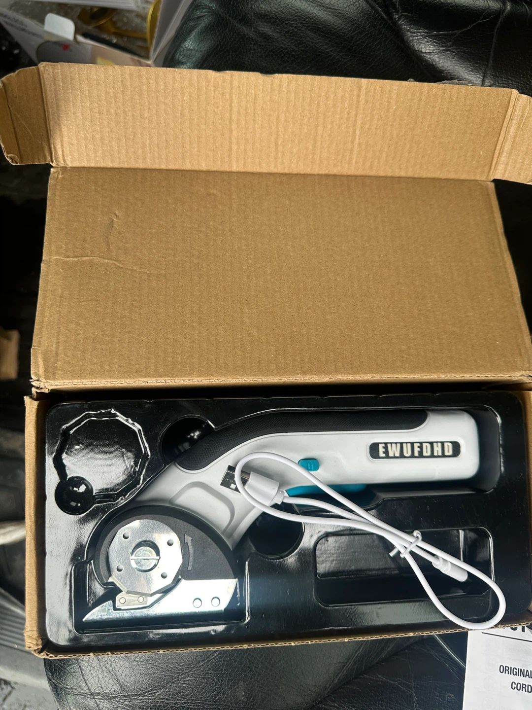 EWUFDHD Cordless Electric Scissor JD001