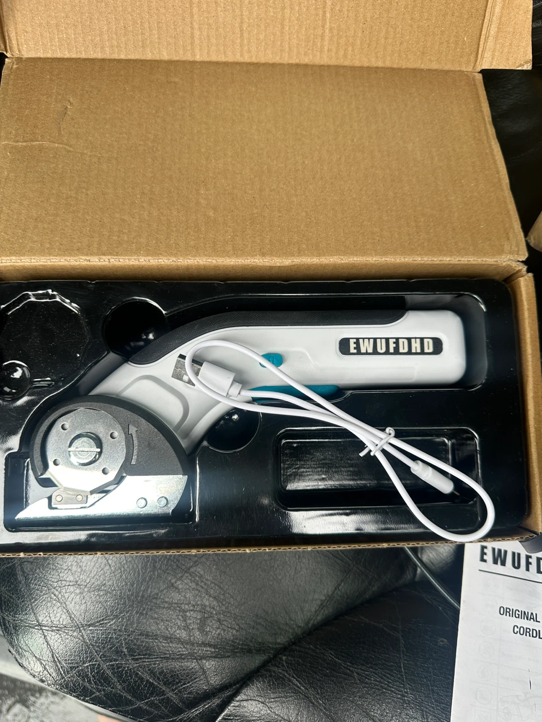 EWUFDHD Cordless Electric Scissor JD001 - photo 5