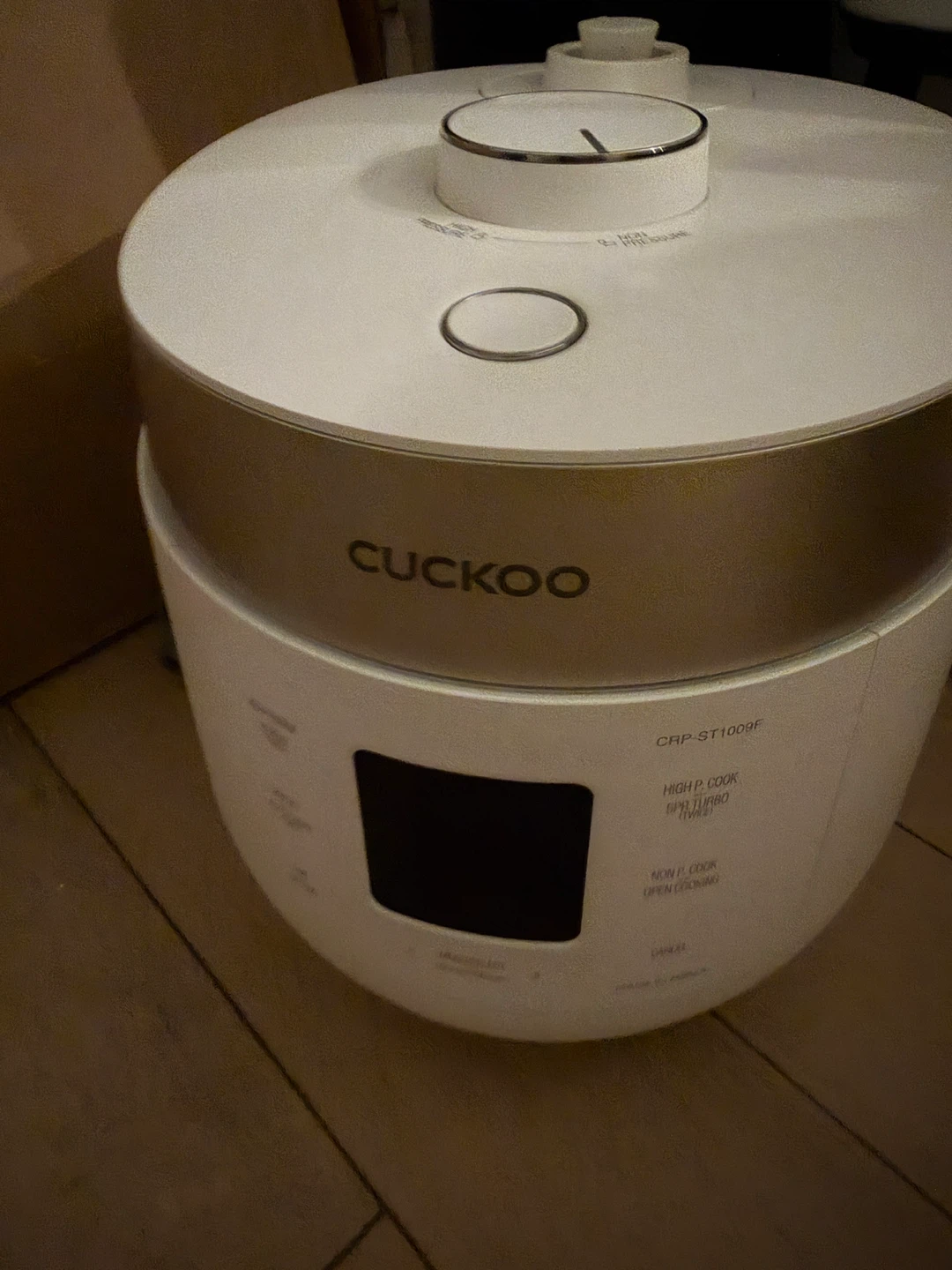 Cuckoo 10-Cup Electric Rice Cooker - photo 3