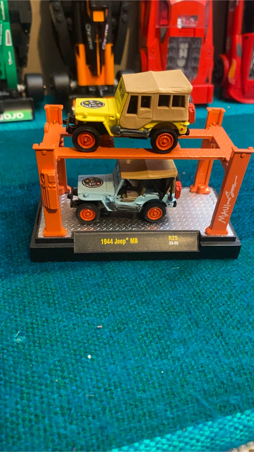 Miniature Jeep Display