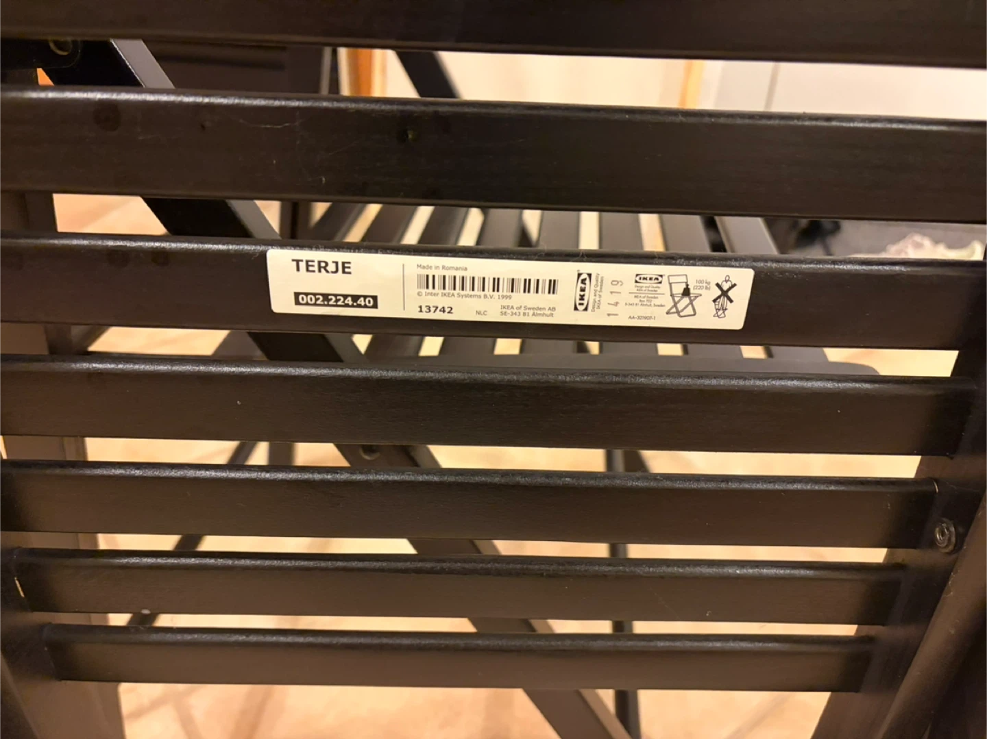 IKEA - holding chairs - photo 2