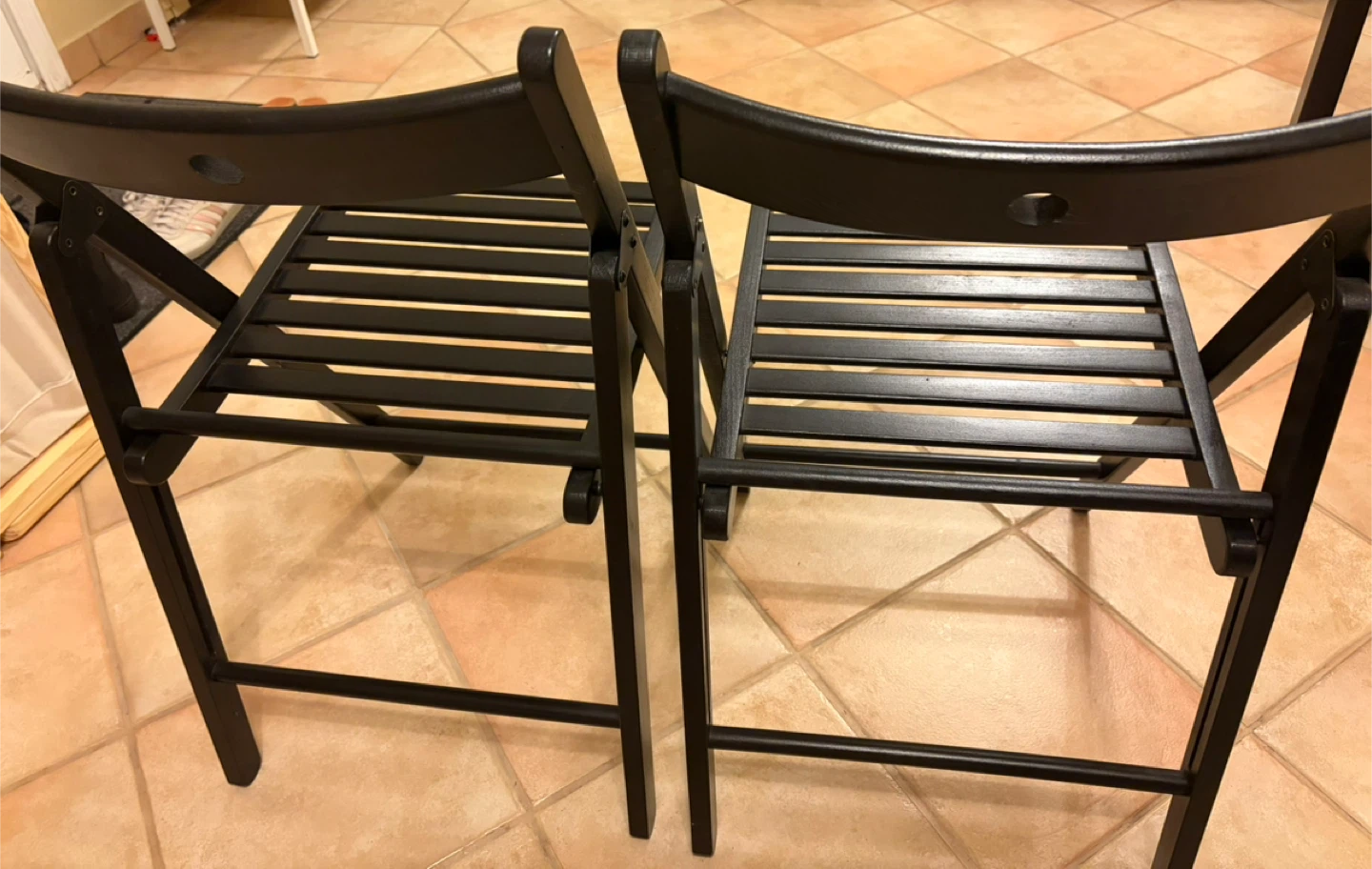 IKEA - holding chairs - photo 4