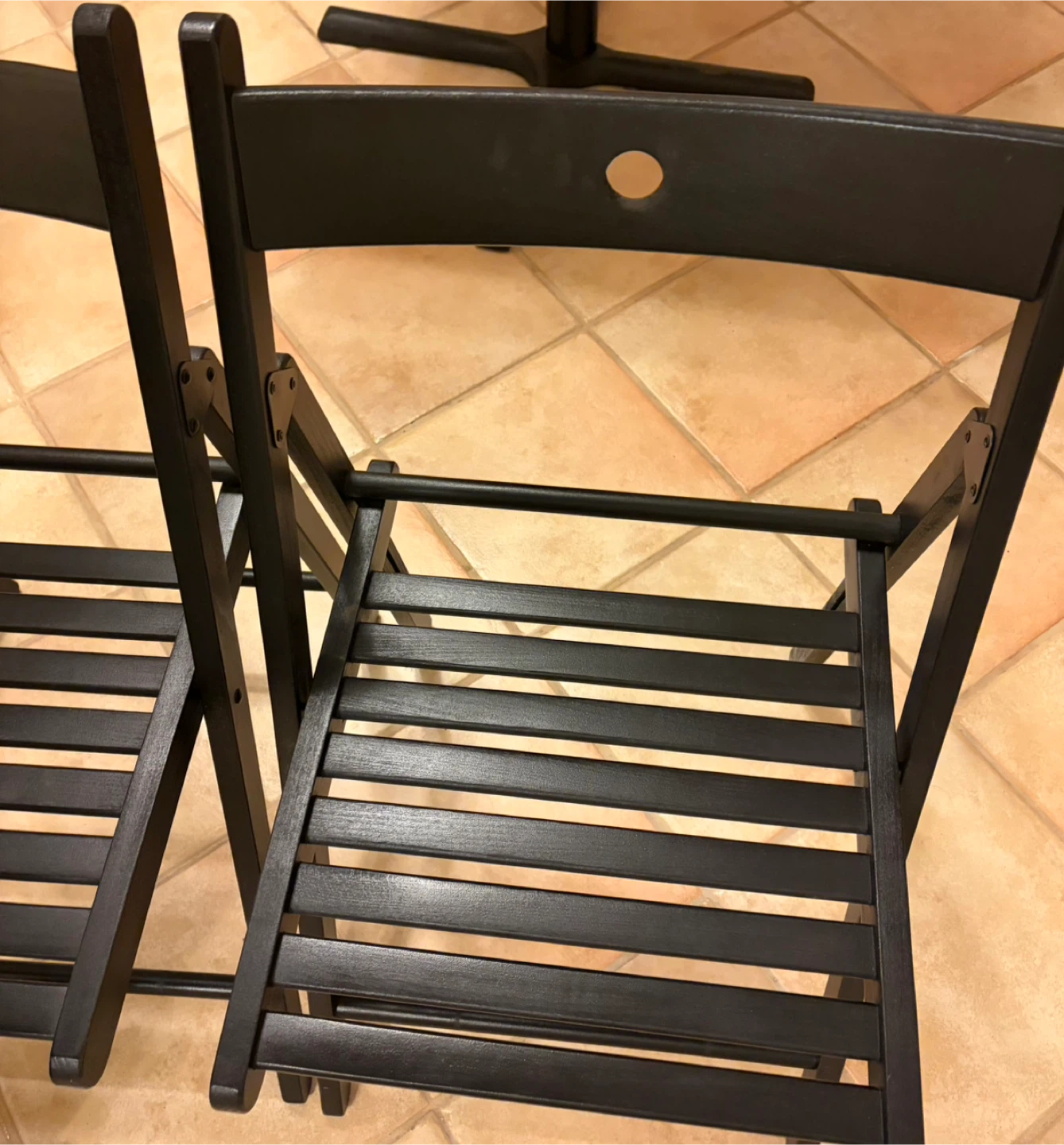 IKEA - holding chairs - photo 5