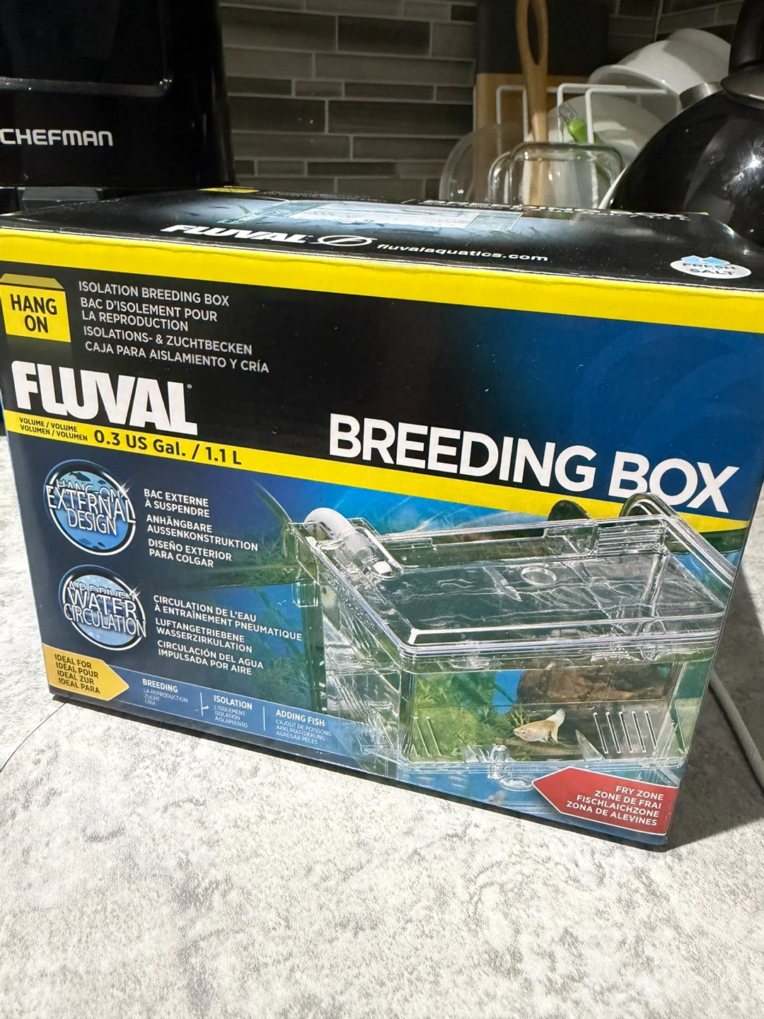 Fluval "Hang On" Breeding Box - 0.3 US Gal / 1.1 L