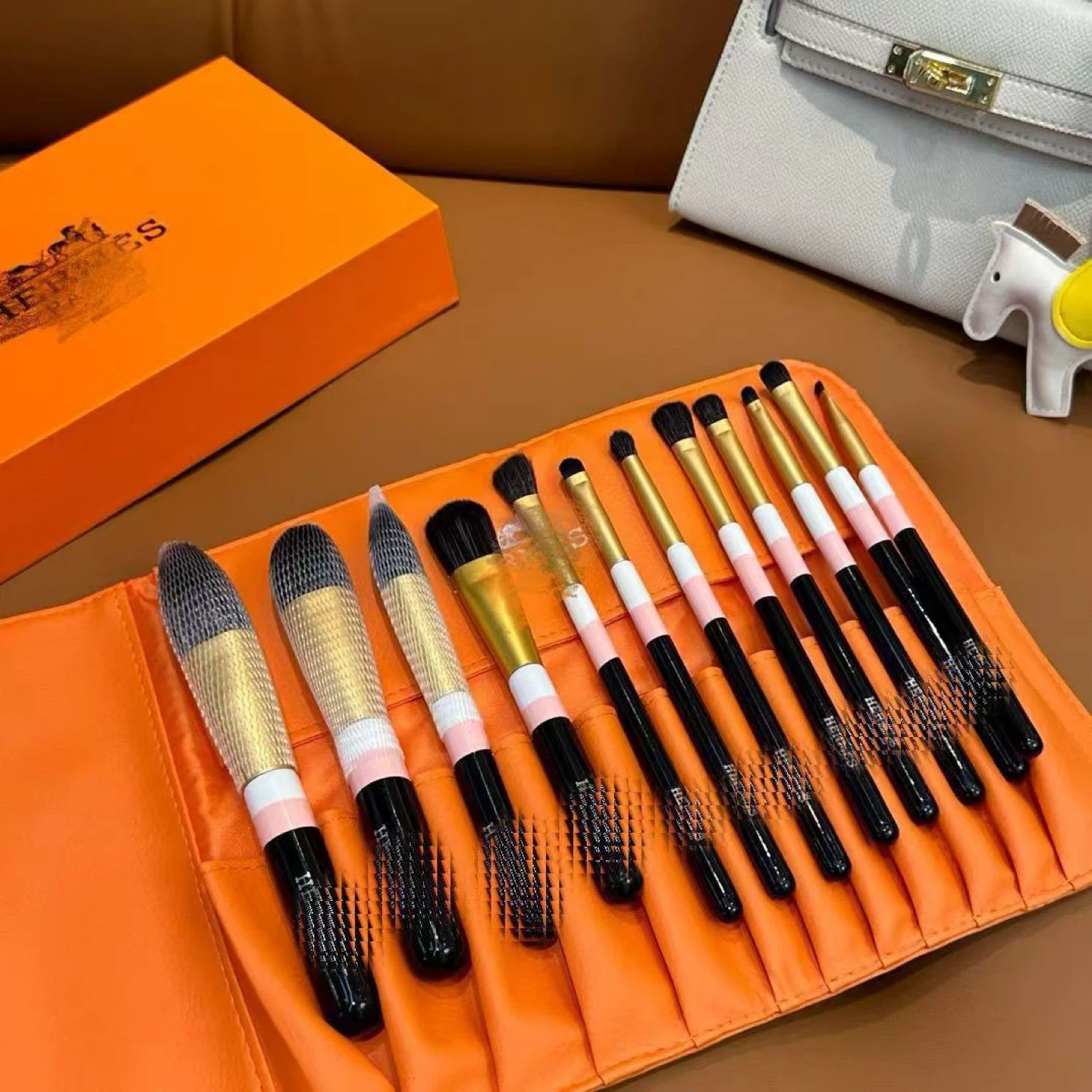 Gorgeous Makeup Brush Set with Case - photo 4