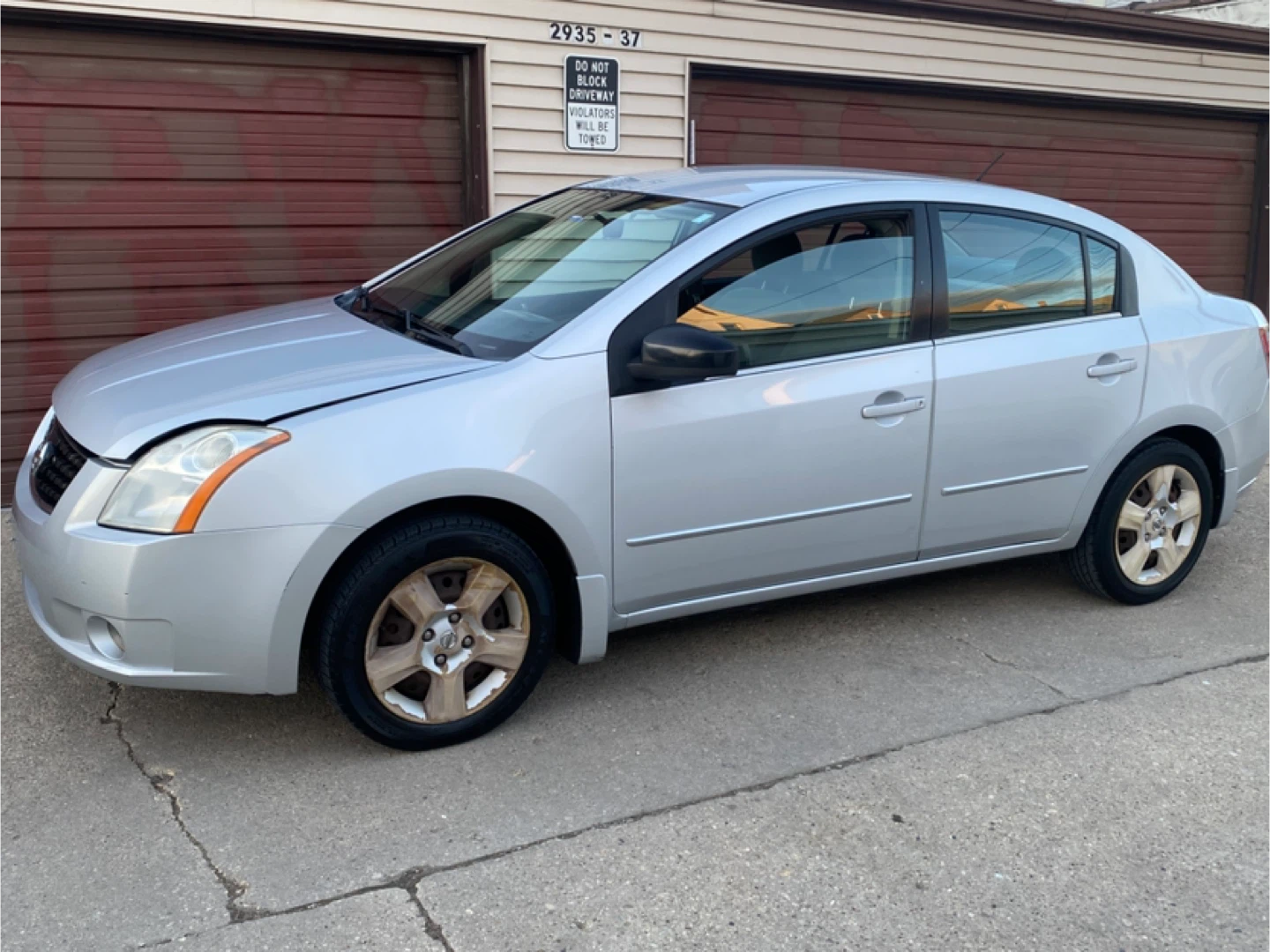 Silver Nissan Sentra - photo 3