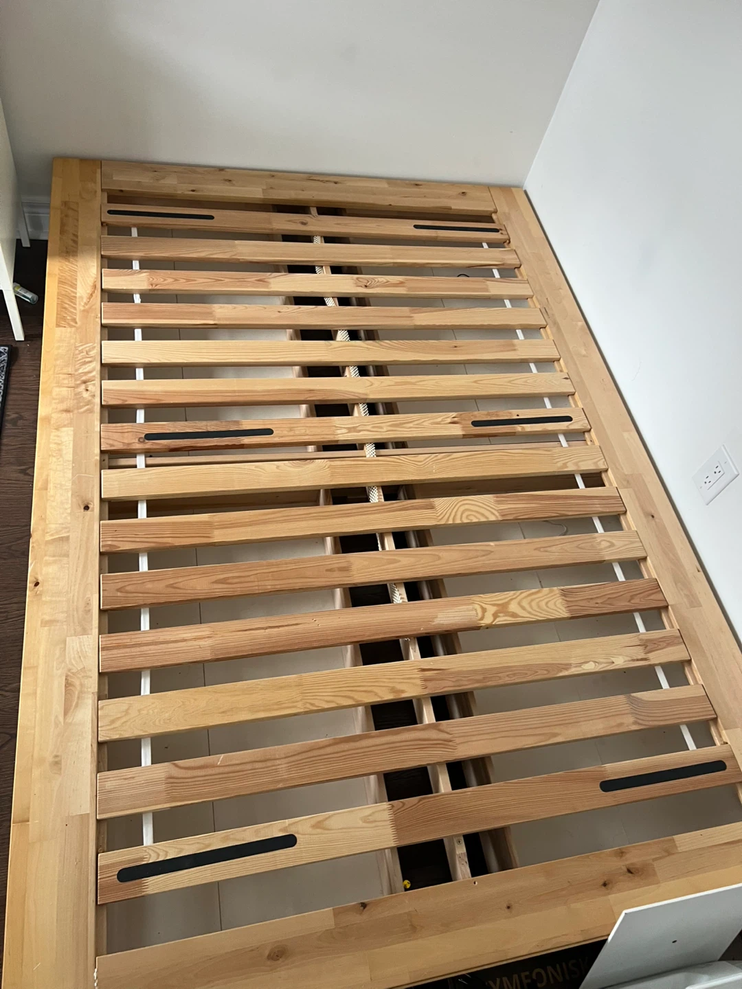 IKEA queen size bed frame - photo 4