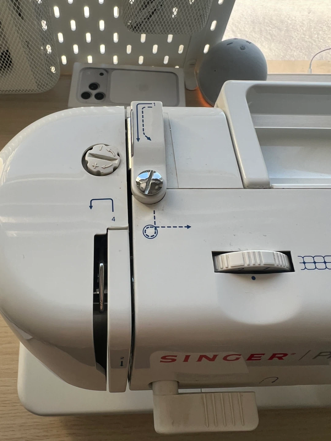 SINGER Prelude Sewing Machine - photo 4