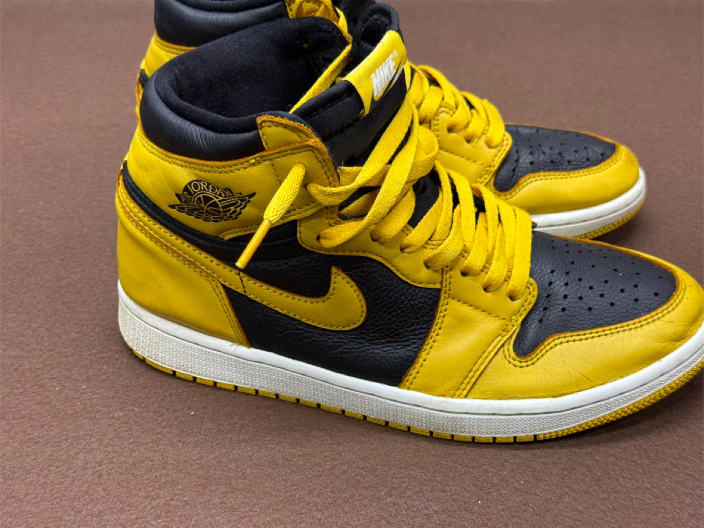 Nike Air Jordan 1 High Yellow Black Men's Sneakers - photo 4