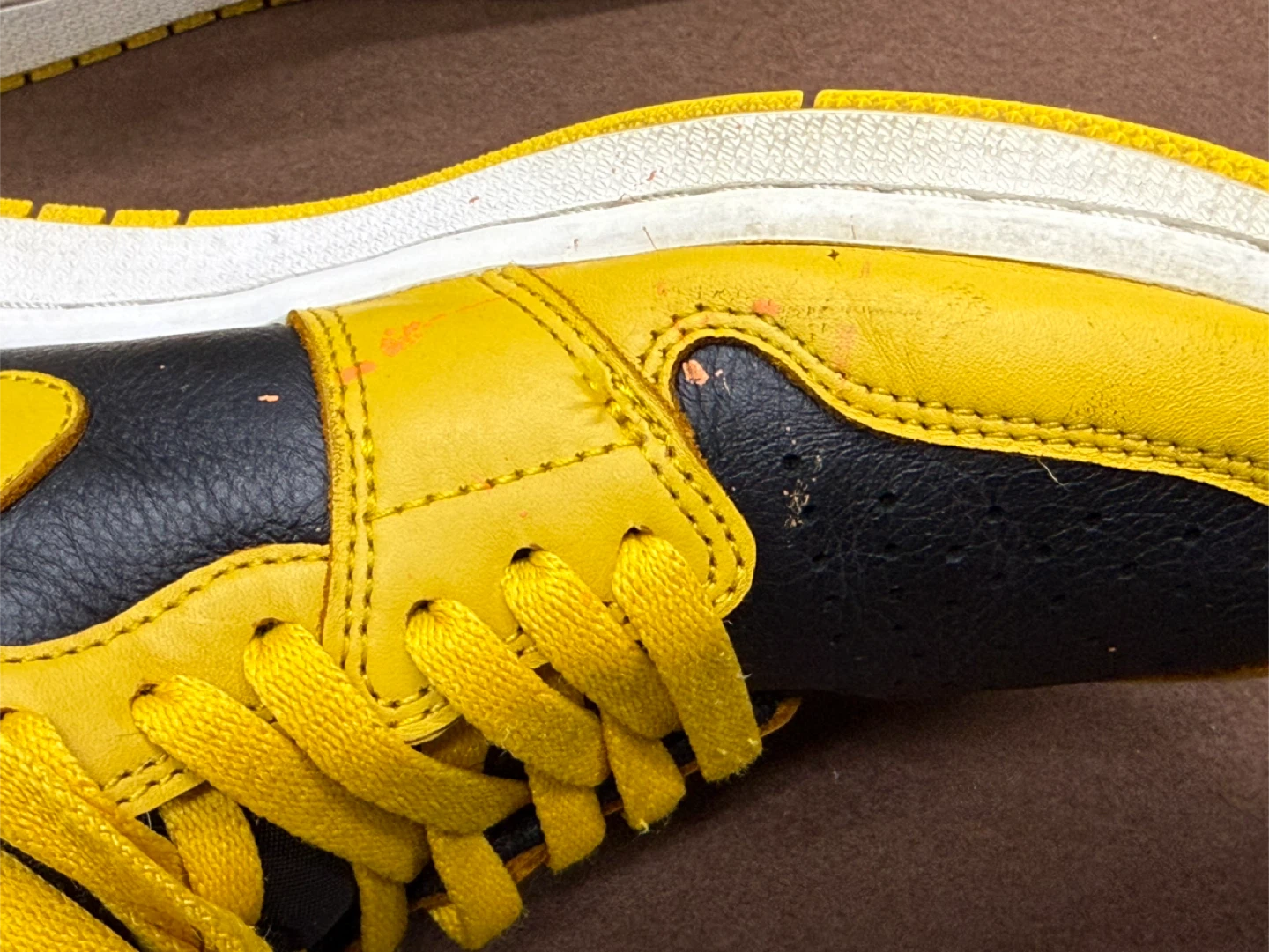 Nike Air Jordan 1 High Yellow Black Men's Sneakers - photo 5