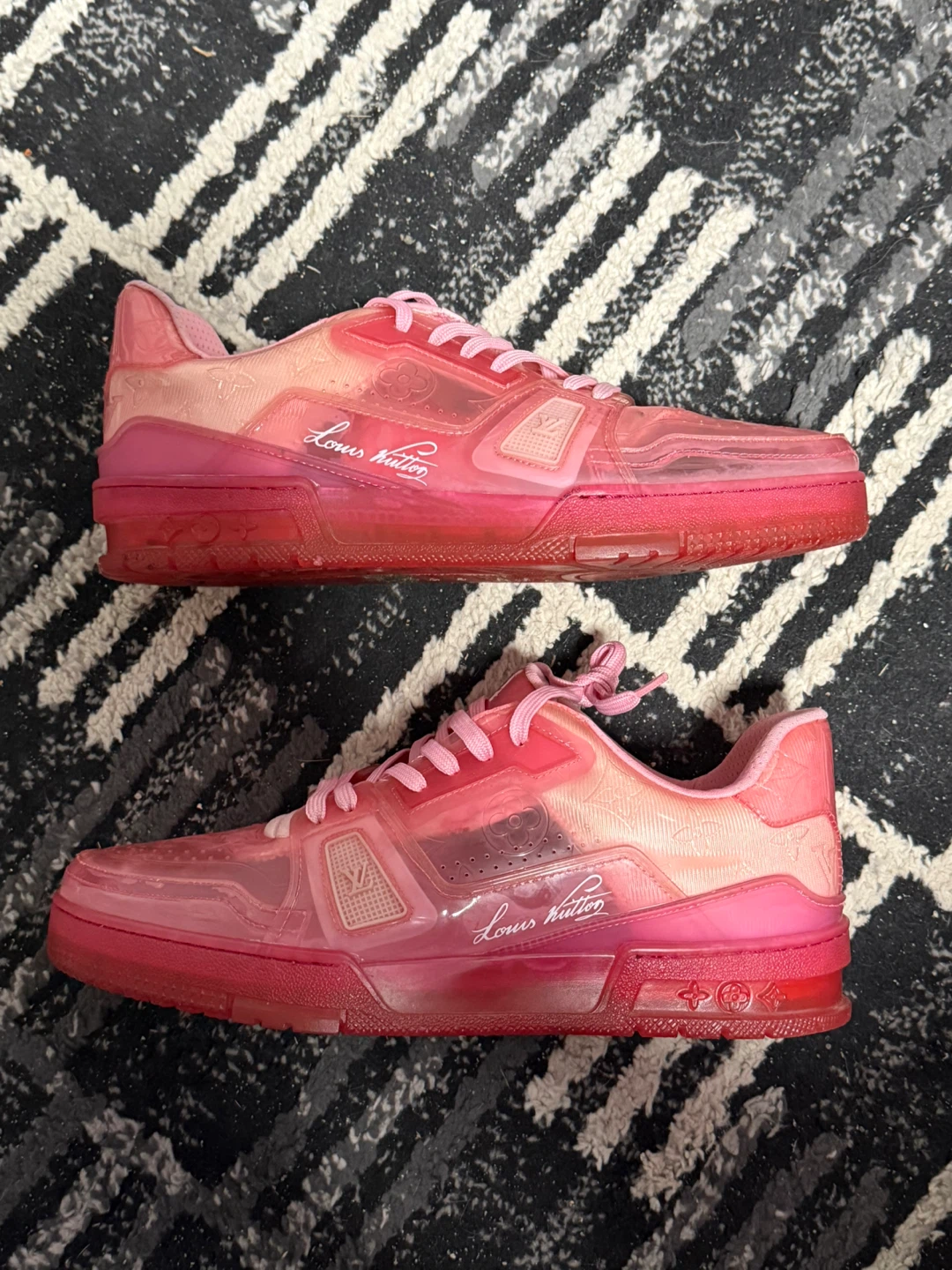 Louis Vuitton'LV Trainer-Transparent Pink' Sneakers Sz 8.5 US - photo 2