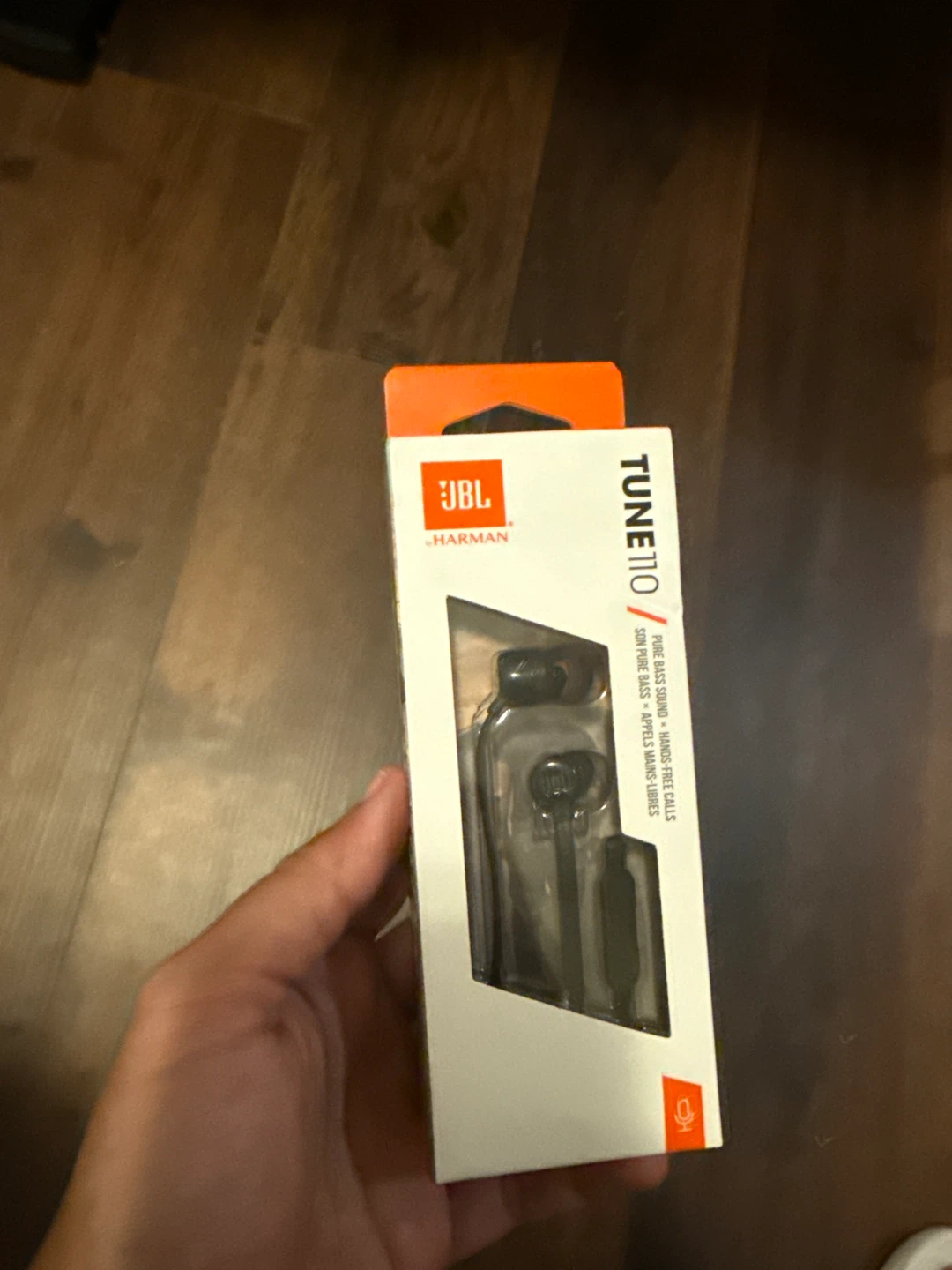 BNIB JBL TUNE 110 wired earphones