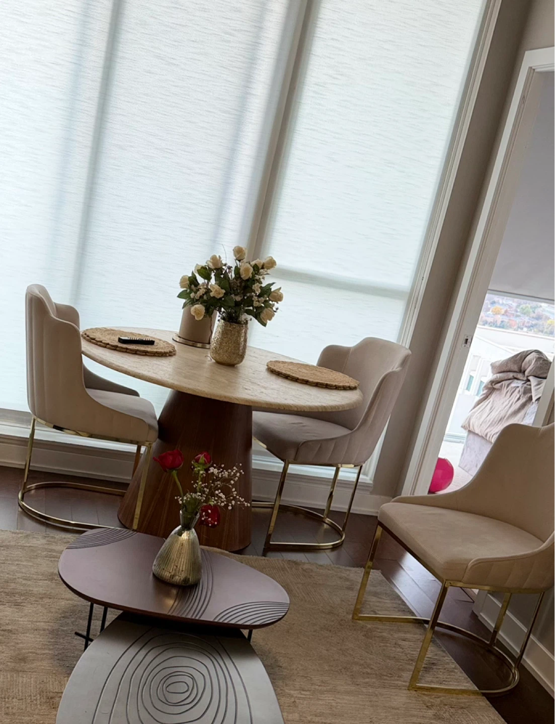 Luxury Stone Dining Table – Includes 4 Comfortable Chairs - photo 3