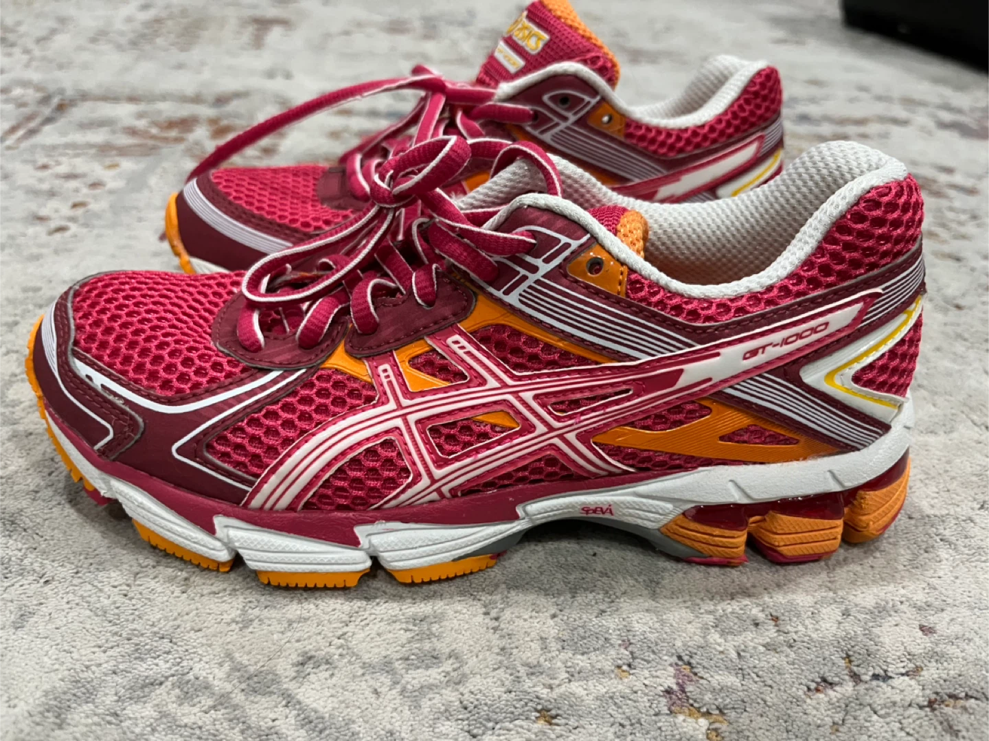 ASICS  GT - 1000   size 5 - photo 2