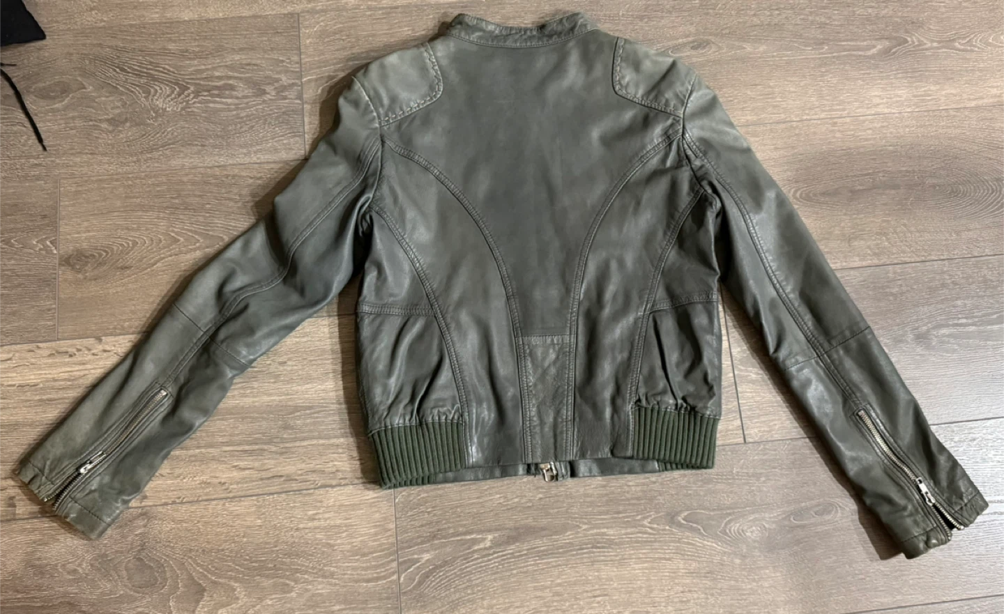 MAX&Co. Women's Grey Leather Jacket - photo 5