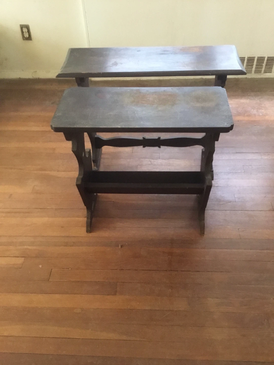 🥕2 Antique side tables