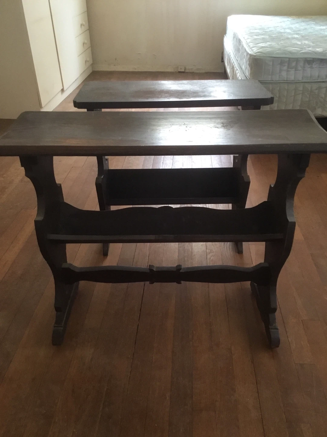 🥕2 Antique side tables - photo 3