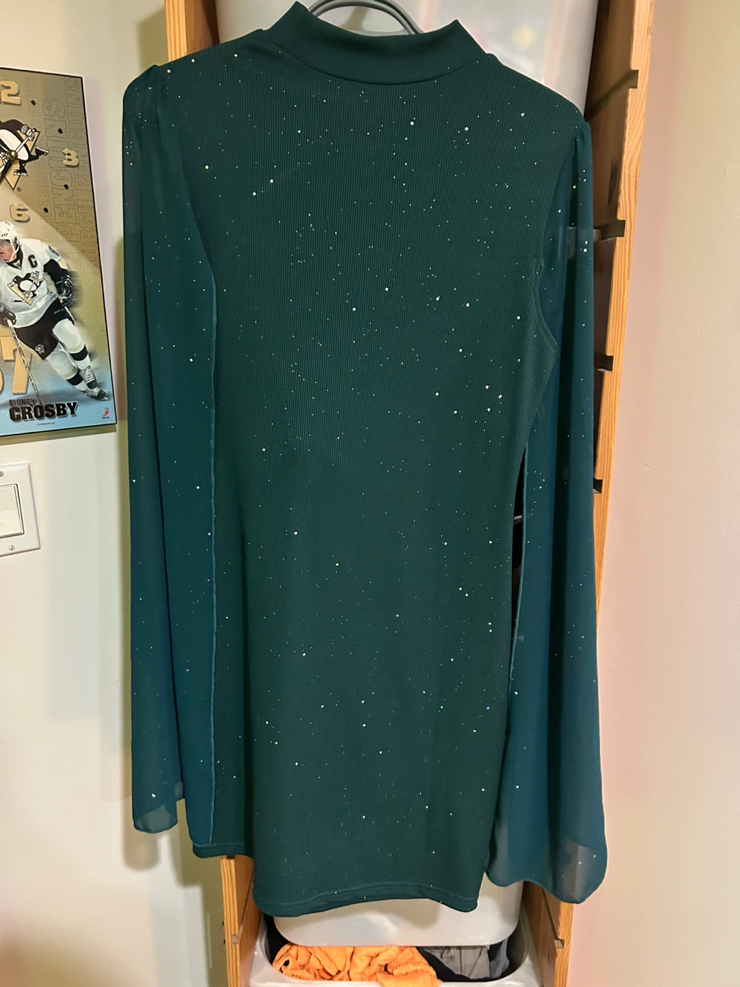 Dark Green Sparkle Cape Dress - photo 4