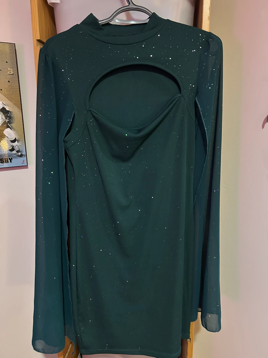 Dark Green Sparkle Cape Dress - photo 3